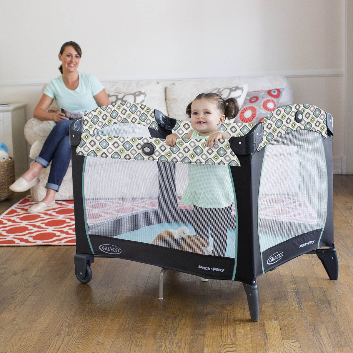 Graco Pack 'n Play Playard Portable Napper Changer & Glider LX Swing, Affinia