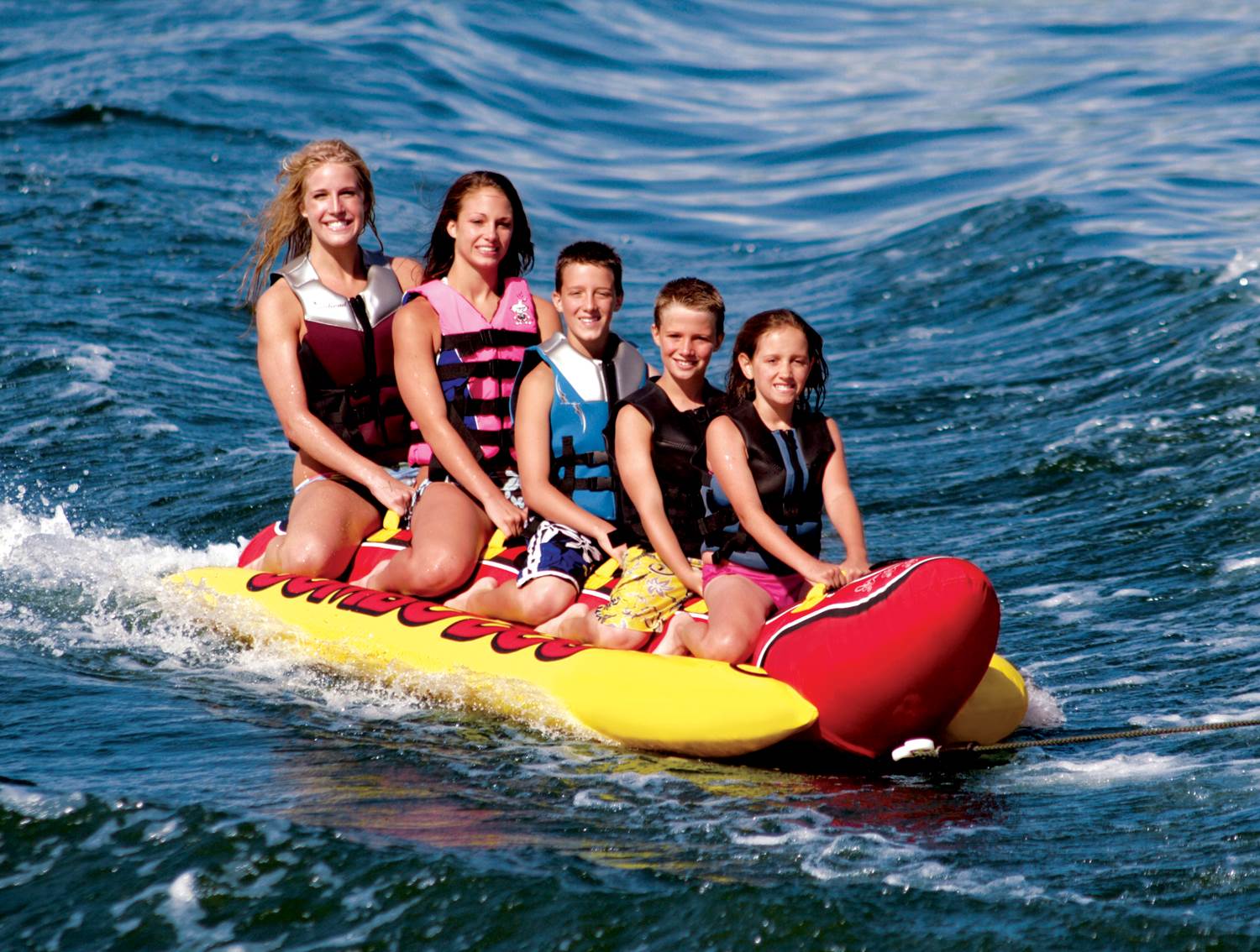 AIRHEAD Jumbo Hot Dog 5 Person Rider Inflatable Towable Lake Boat Tube(Open Box)