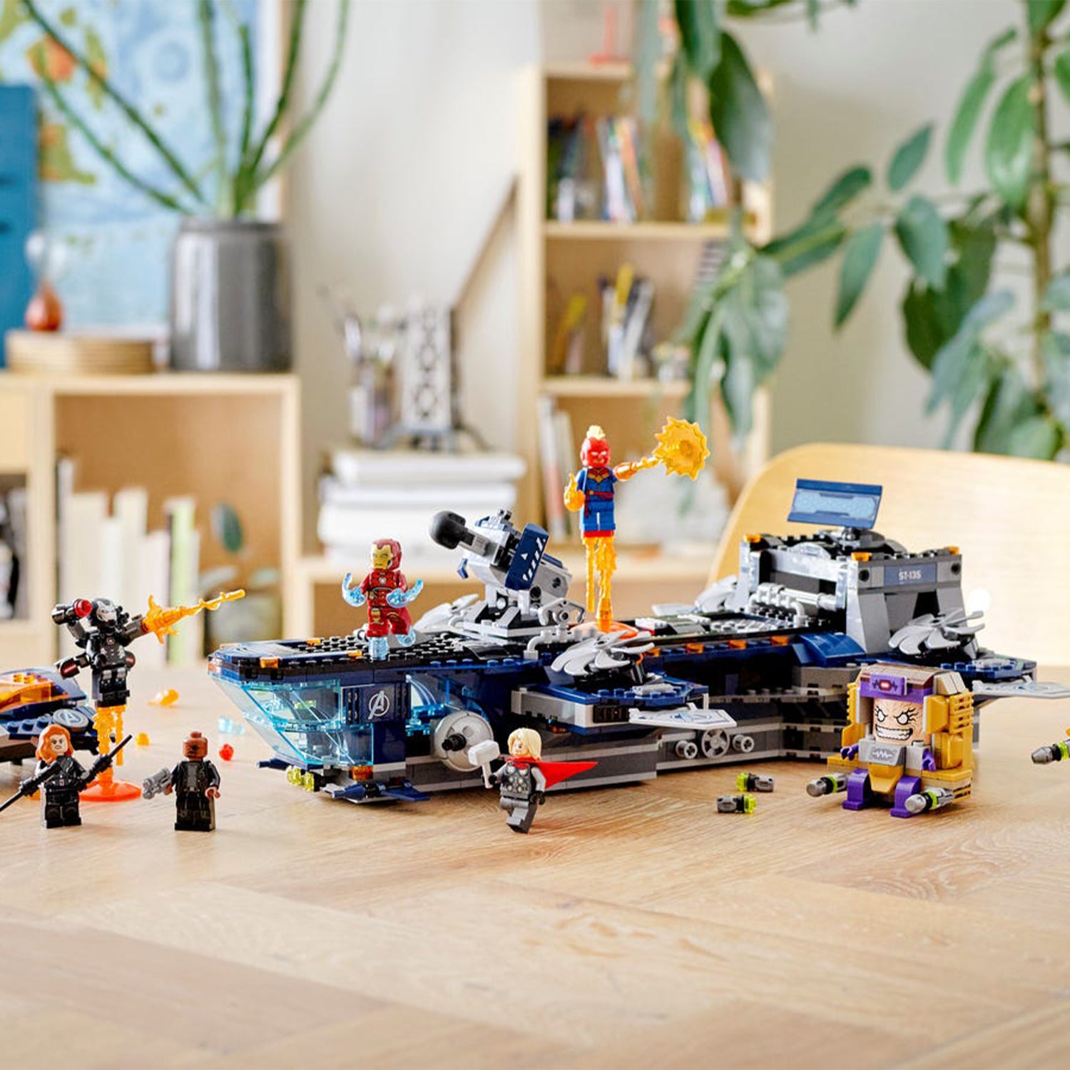 LEGO 76153 Marvel Avengers Helicarrier Block Kit w/ Iron Man & Thor (1244 Piece)