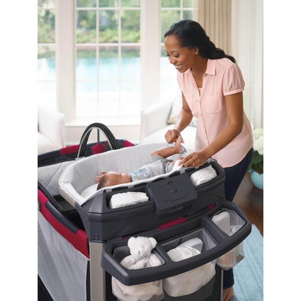 Graco Pack 'n Play Playard Smart Stations with Changer Presley (Open Box)