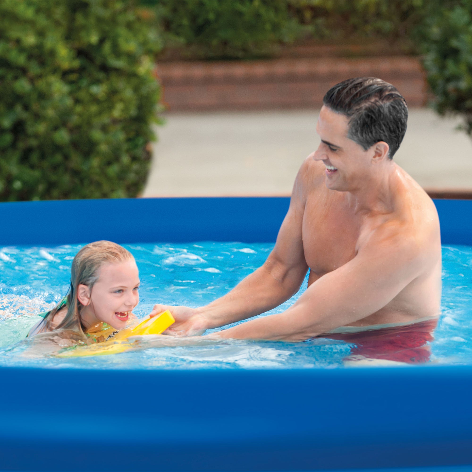 Intex 28141EH 13Ft x 33In Swimming Pool with Filter Pump & 3in Chlorine Tabs