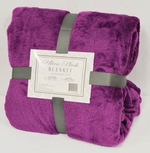 Ultra Plush 90" x 90" Queen Super Soft Velvet Feel Blanket - Open Package