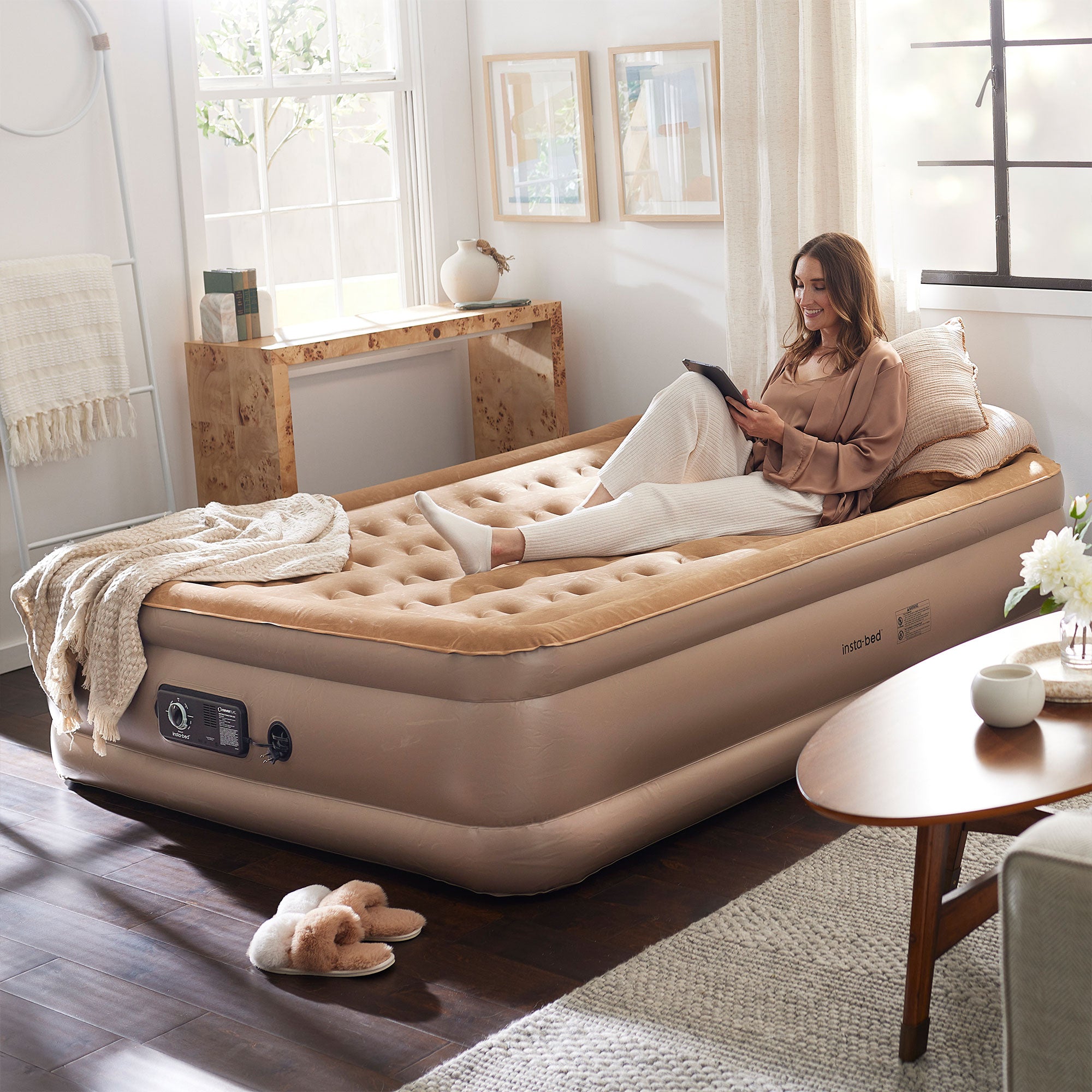 Insta-Bed Raised 18" Inflatable Queen Airbed w/ neverFlat Pump, Beige (Damaged)