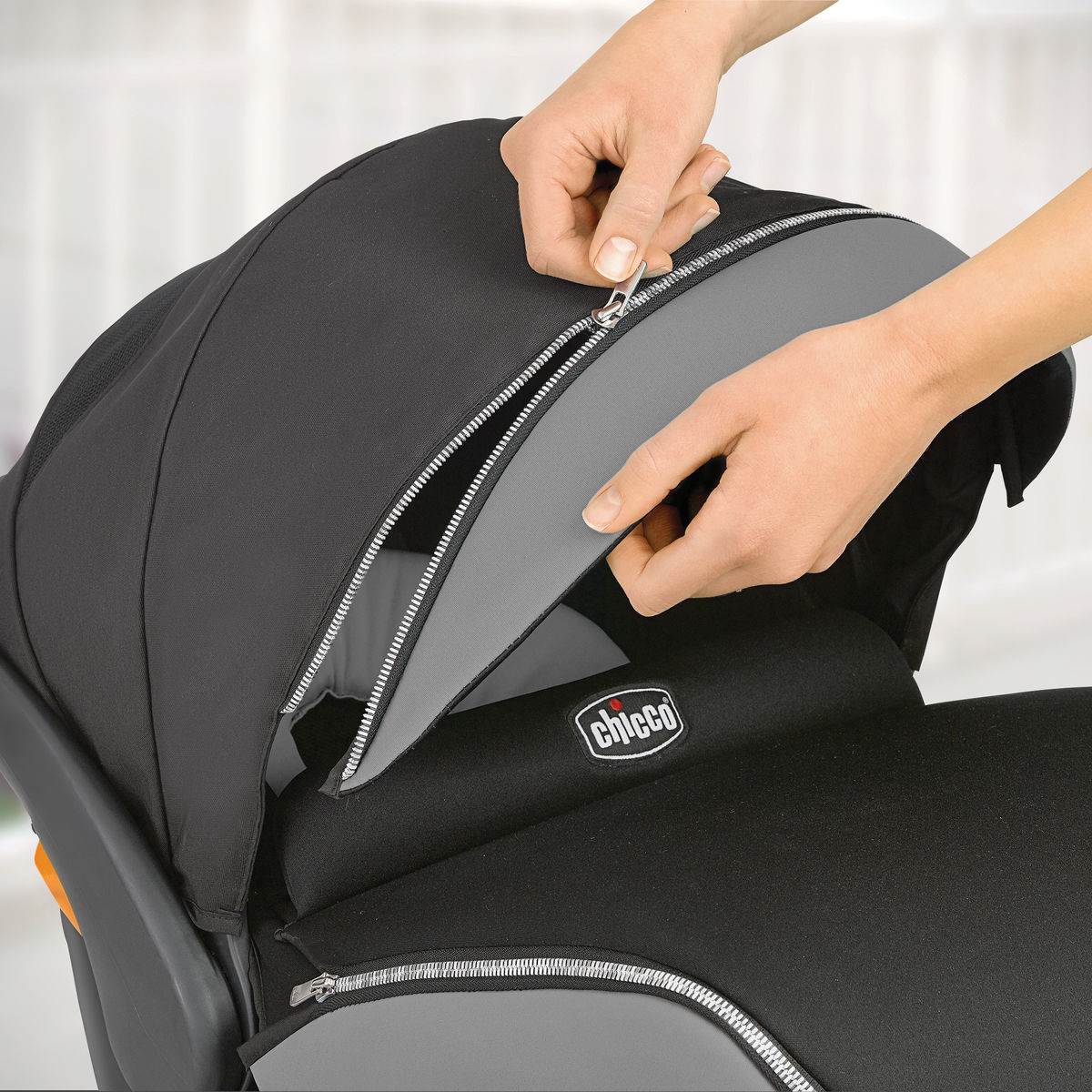 Chicco Key Fit Zip Infant Car Seat with Base | Emerald (Open Box)