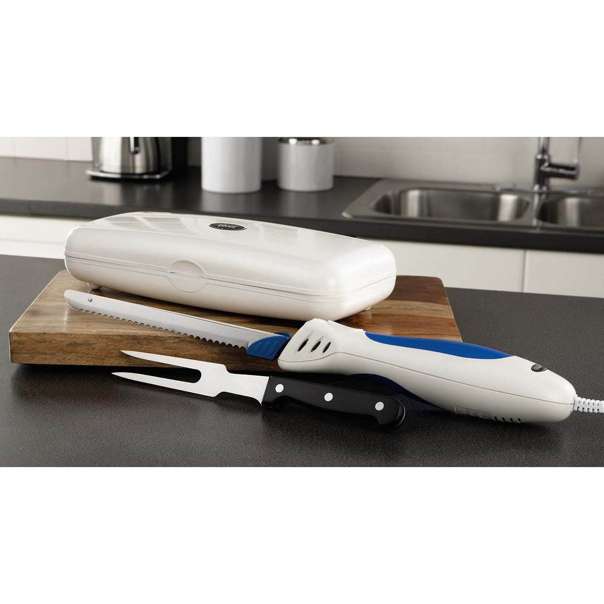Oster Accentuate Electric Knife with Storage Case and Fork FPSTEK2803 (Used)