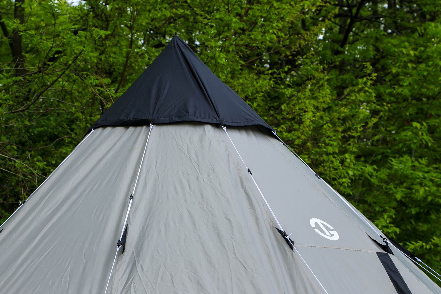 Tahoe Gear Bighorn XL 18' x 18' 12 Person Teepee Cone Shape Camping Tent