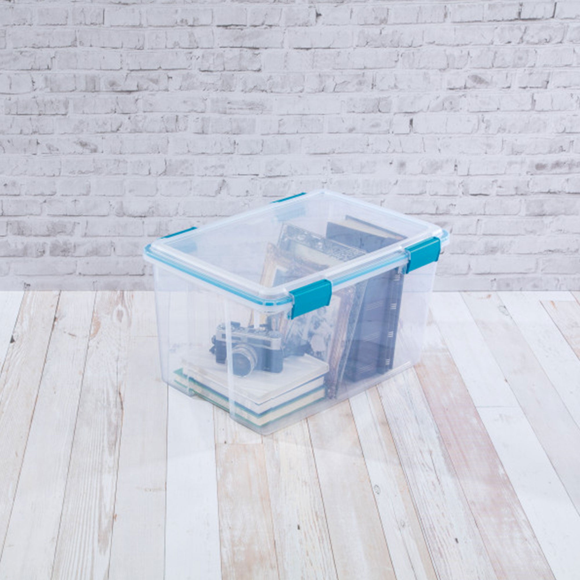 4-Pk Sterilite 54 Quart Clear Gasket Box with Blue Latches (Open Box)