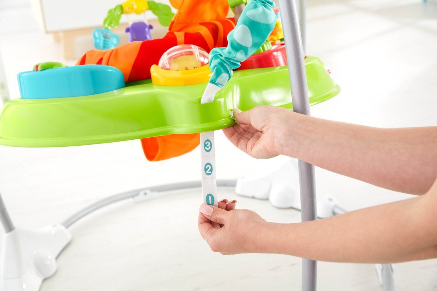 Fisher Price Roarin' Rainforest Colorful Spinning Jumperoo Entertainer | CBV63