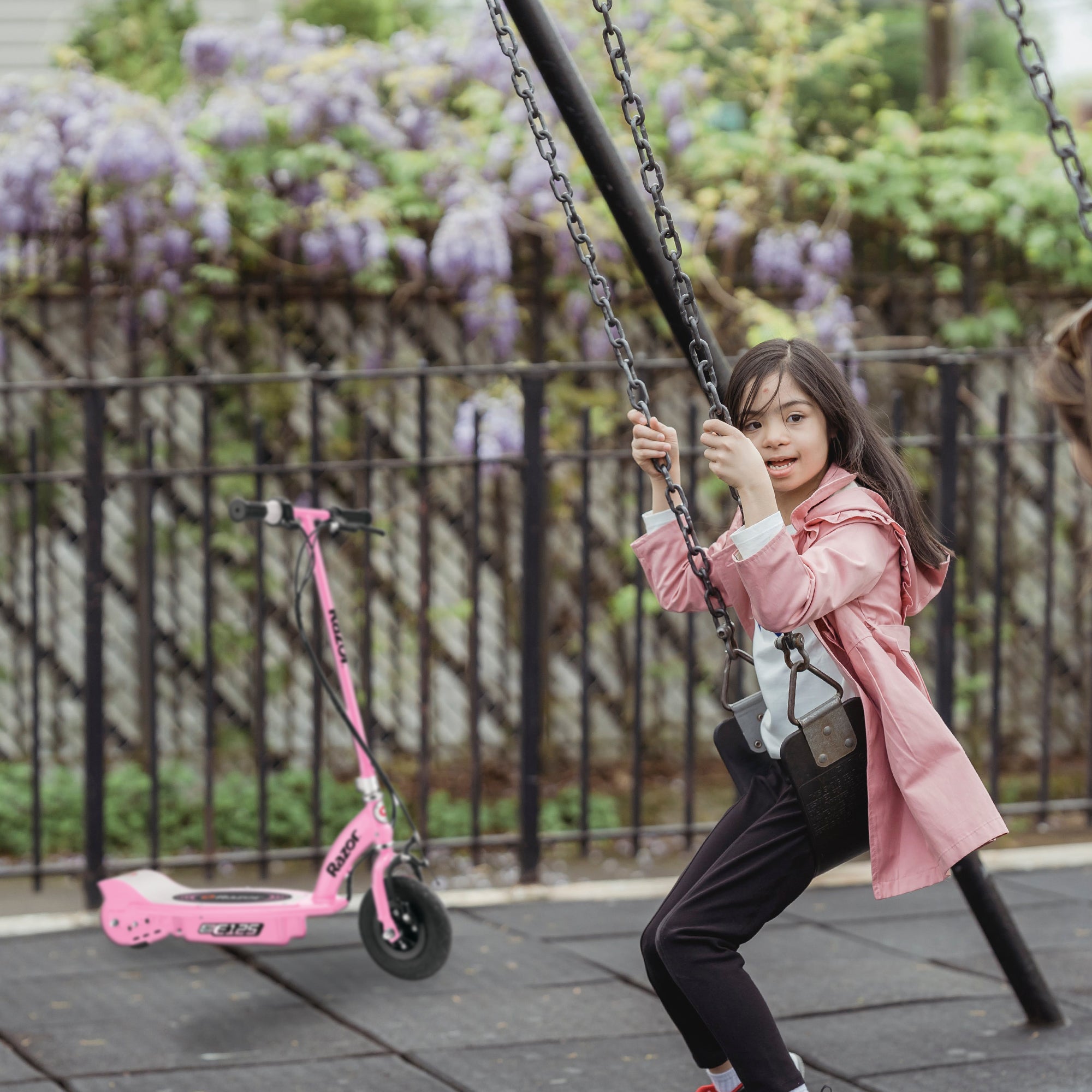 Razor E125 Motorized 24-Volt Rechargeable Electric Scooter, Pink (Used) (2 Pack) - VMInnovations