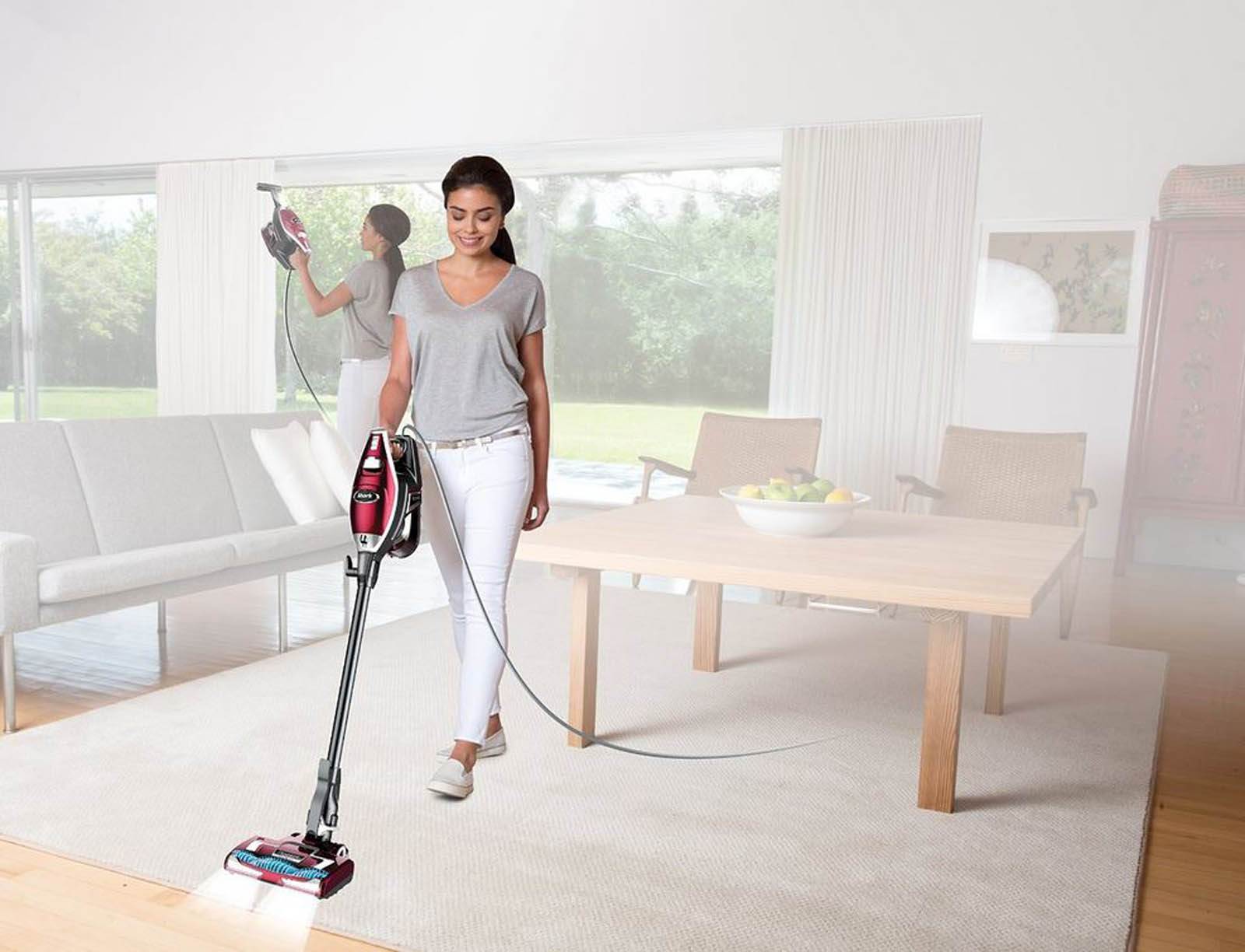 Shark Rocket Deluxe Ultra Light Upright Vacuum HV322 (Certified Refurbished)