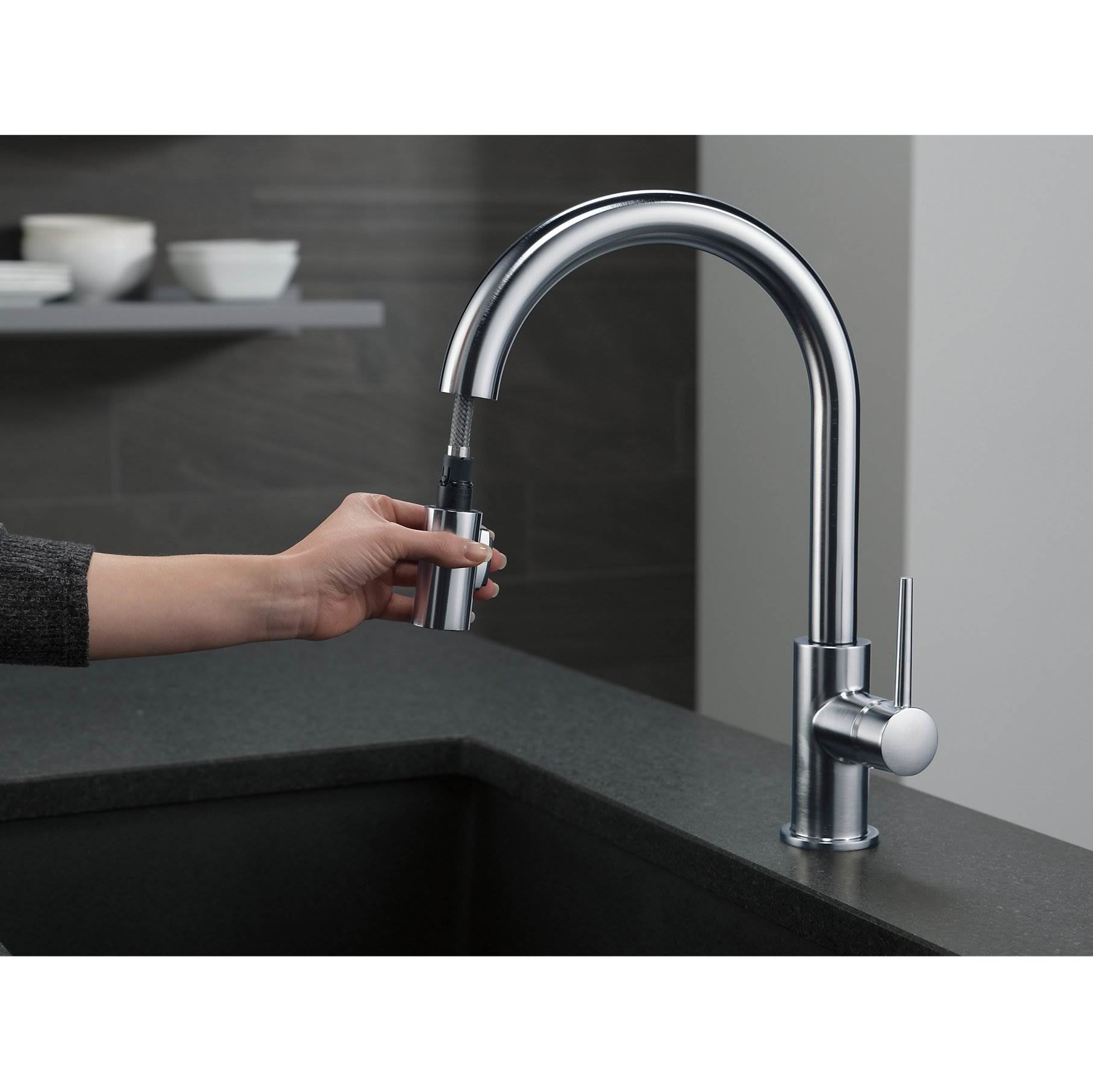 Delta Single Handle Trinsic Kitchen Sink Faucet, Arctic Stainless (Used)