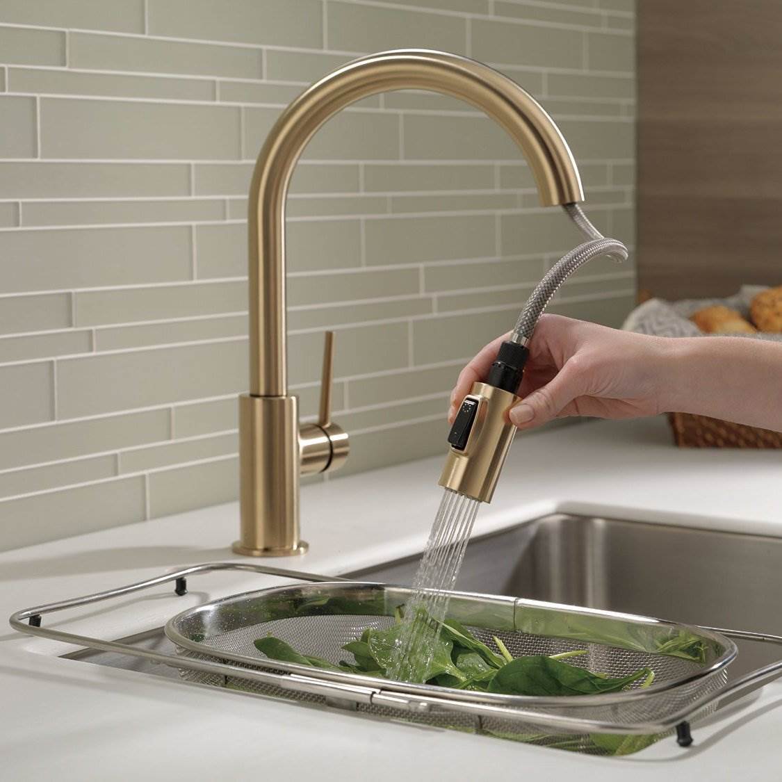 Delta Single Handle Trinsic Kitchen Sink Faucet, Champagne Bronze (Open Box)