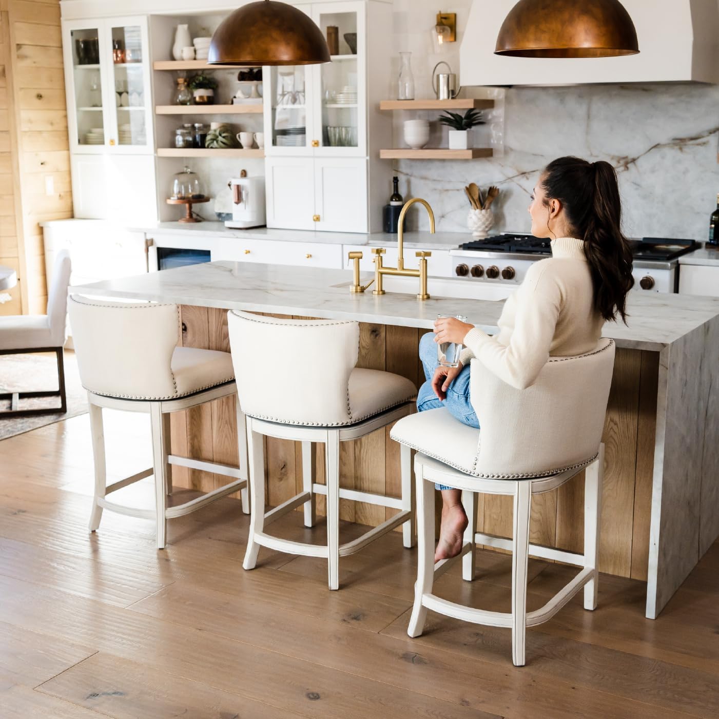 Maven Lane Hugo Tufted-Back Kitchen Swivel Stool White Oak, Counter Height(Used)