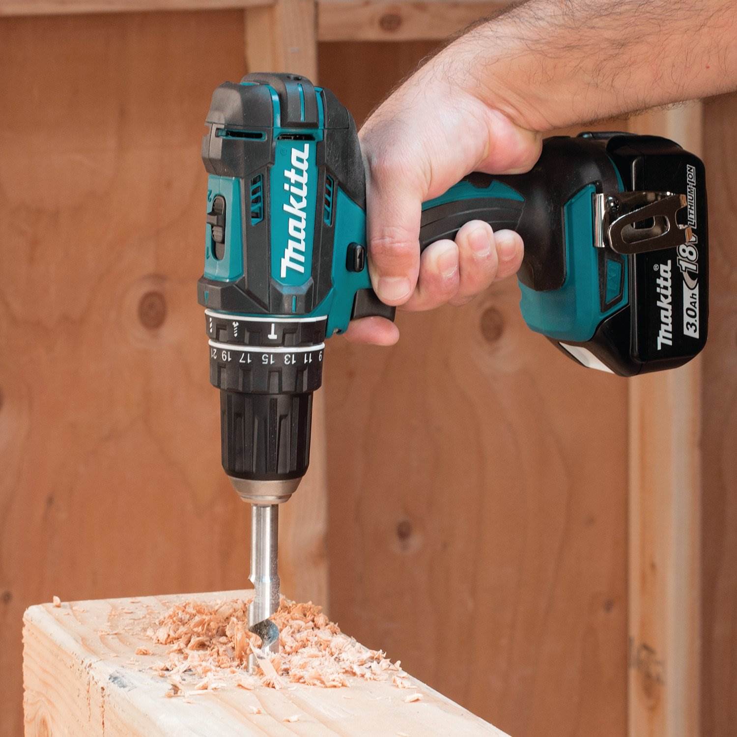 18V 3.0Ah LXT Lithium-Ion Cordless 0.5" Hammer Driver-Drill Kit (Missing Parts)