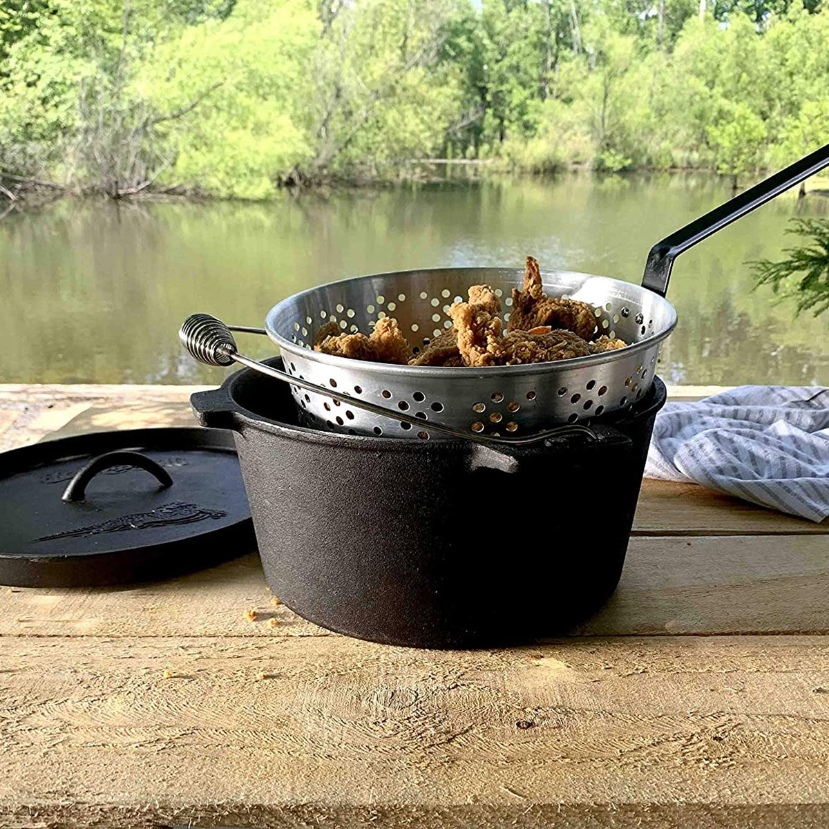 Bayou Classic 14 Quart Seasoned Cast Iron Dutch Oven with Basket and Lid, Black