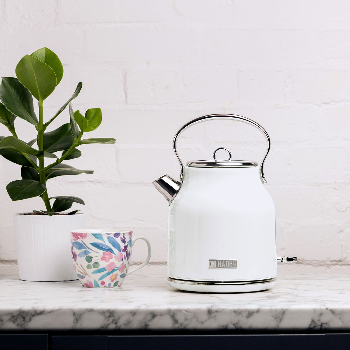Haden Heritage 1.7 L Steel Electric Water Kettle & 0.7 Cu Ft Microwave, Ivory