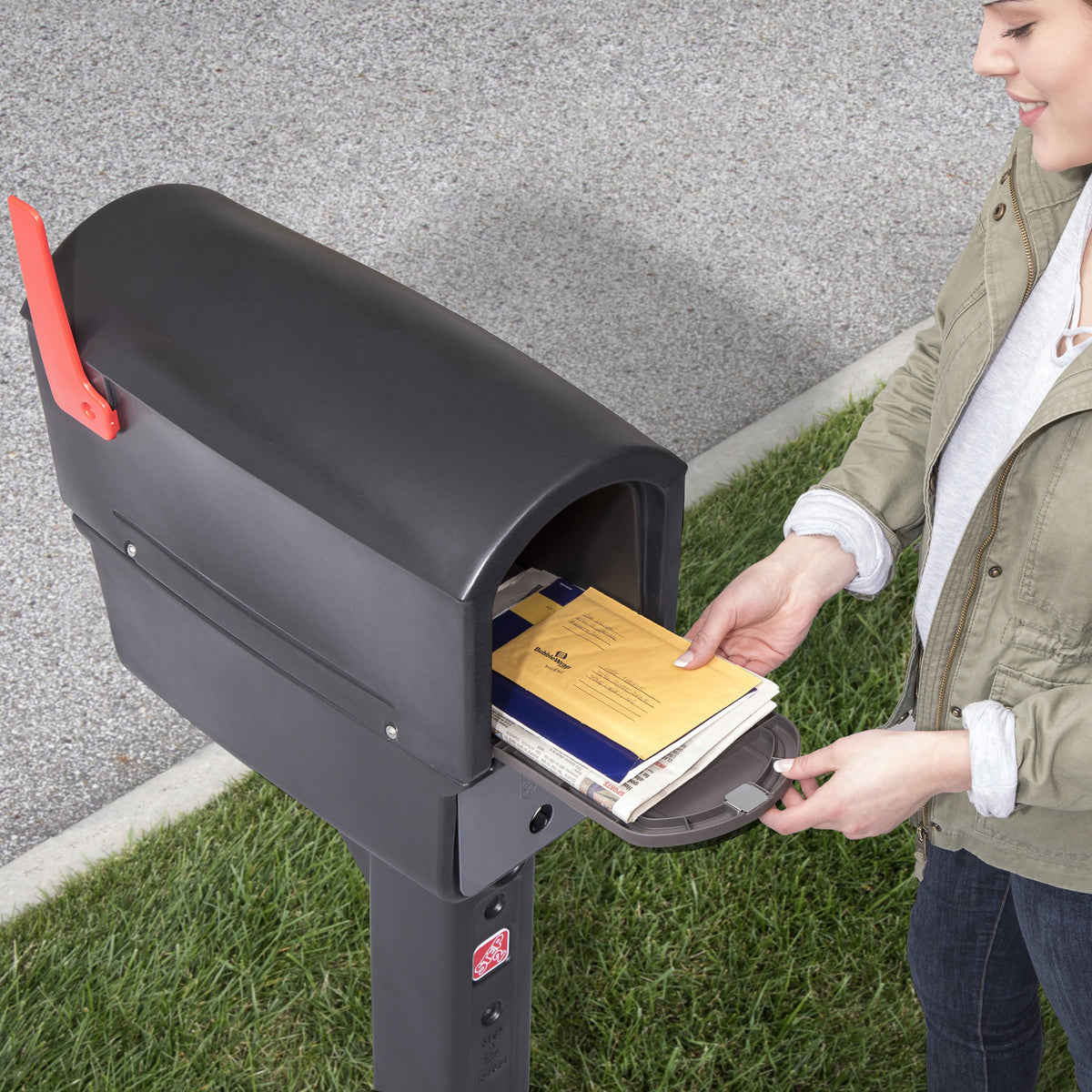 Step2 583399 MailMaster Express Plus Plastic Post Mount Home Mailbox, Black