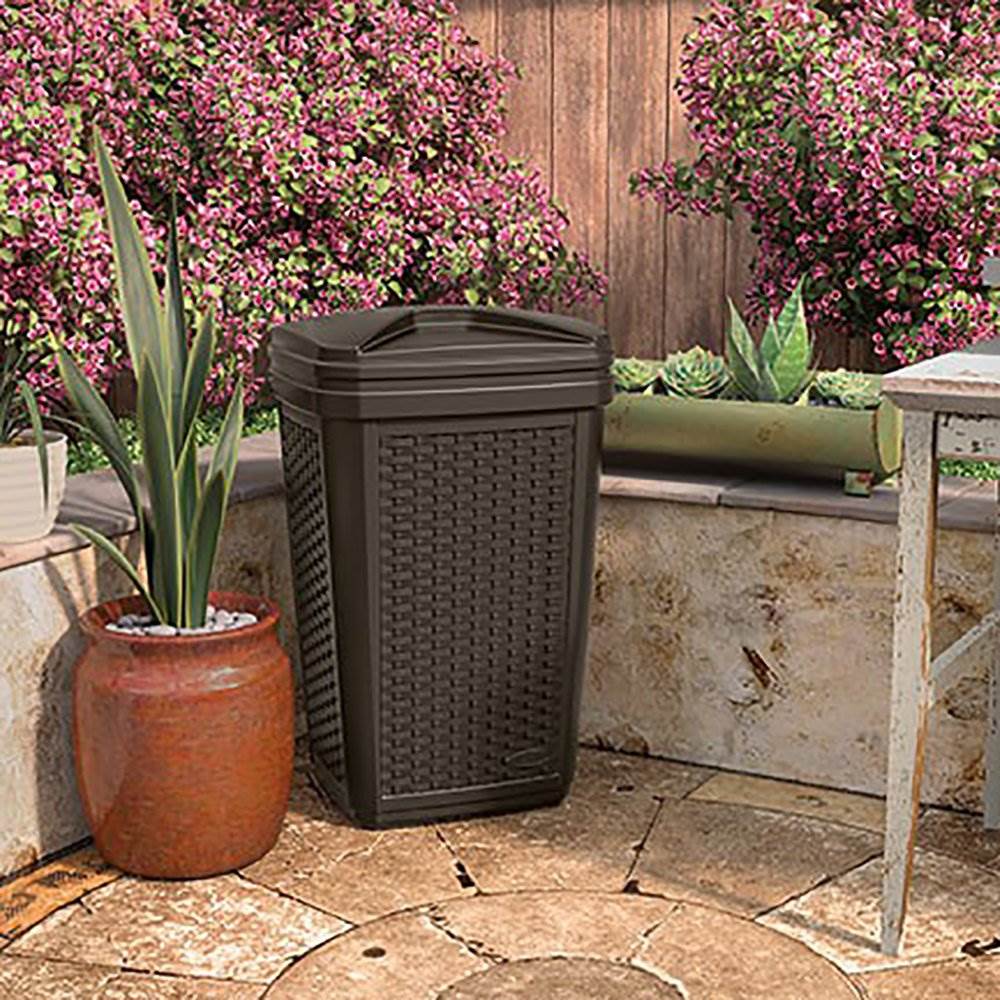 Suncast 30 Gallon Resin Wicker Outdoor Patio Trash Hideaway, Java (Open Box)