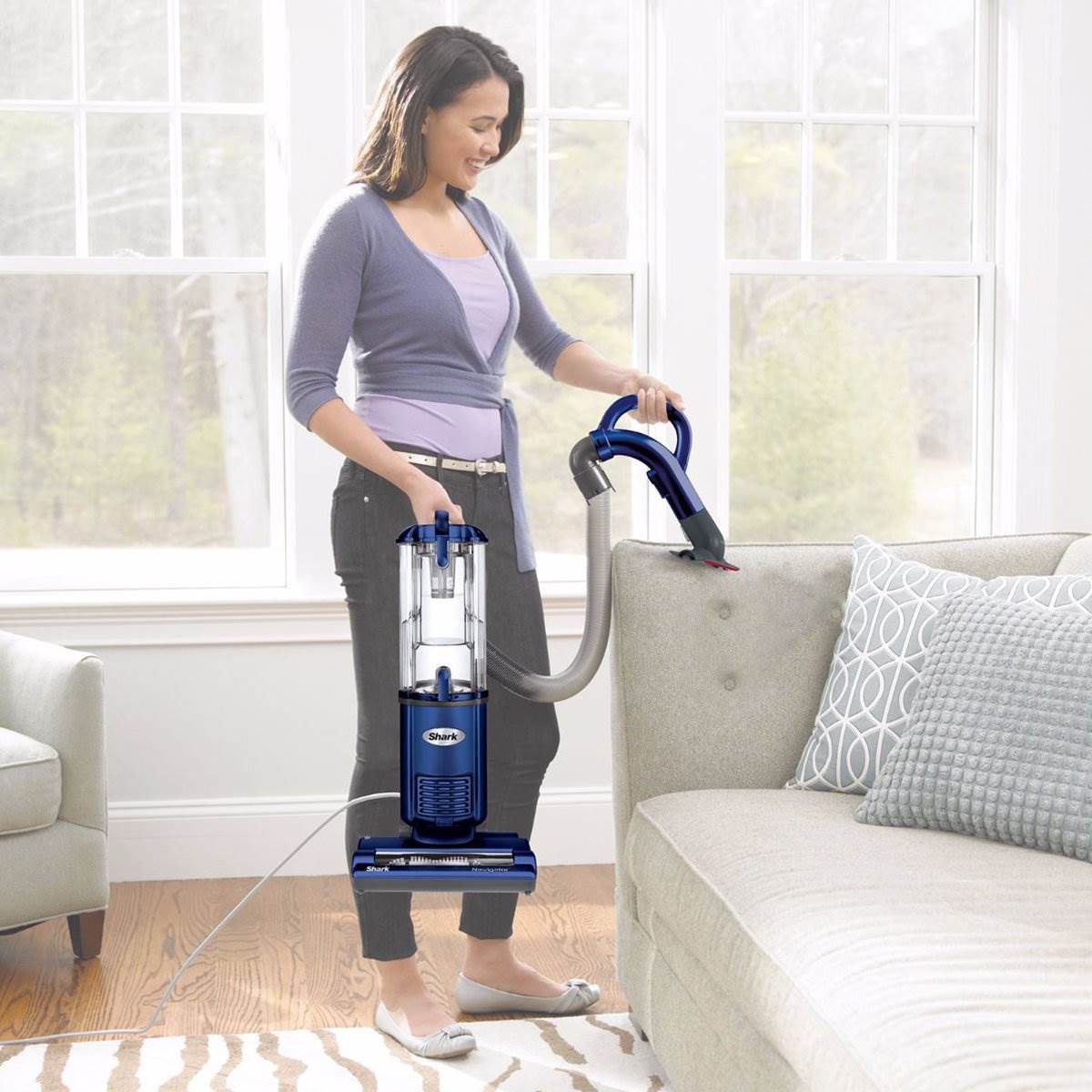 Shark N105 Navigator Light Bagless Upright Vacuum Cleaner, Refurb (Open Box)