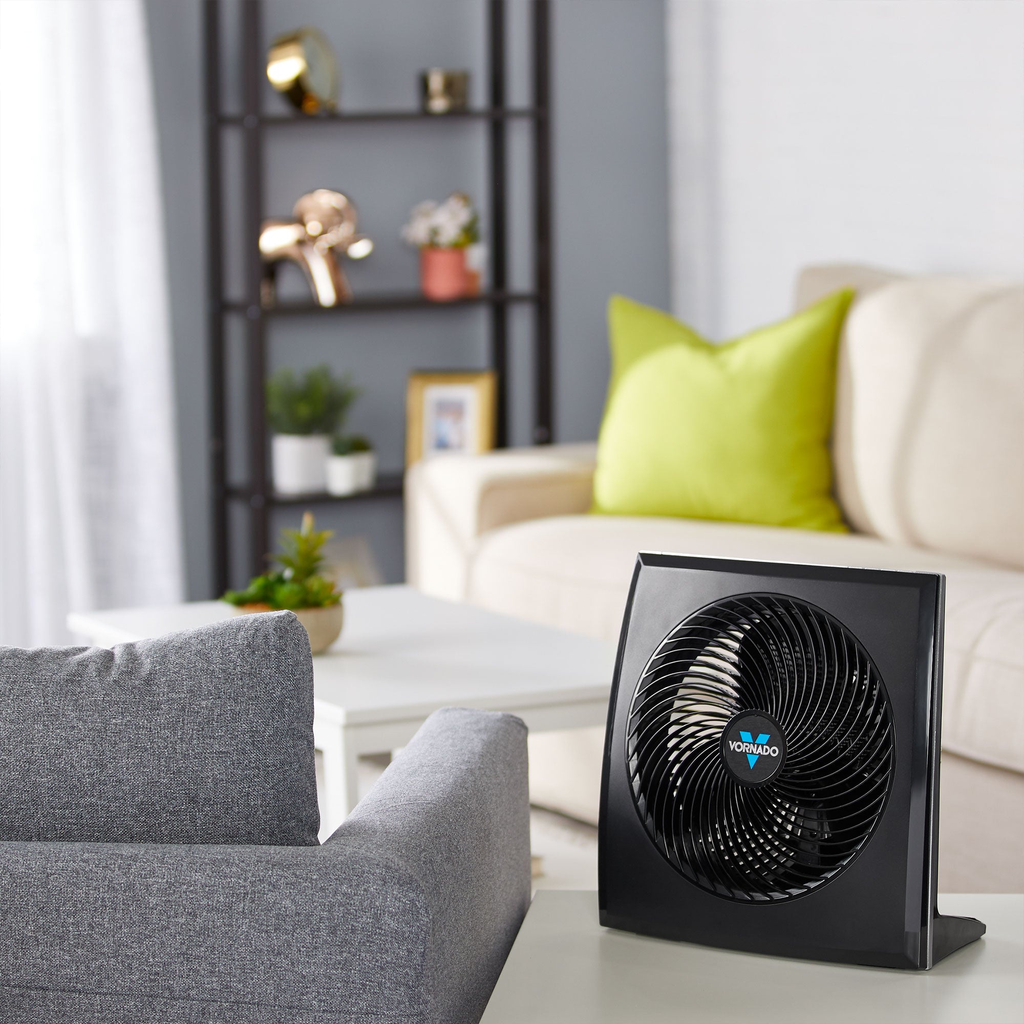 Vornado 270 Portable Large Quiet Flat Panel Air Circulator Floor Fan (Open Box)