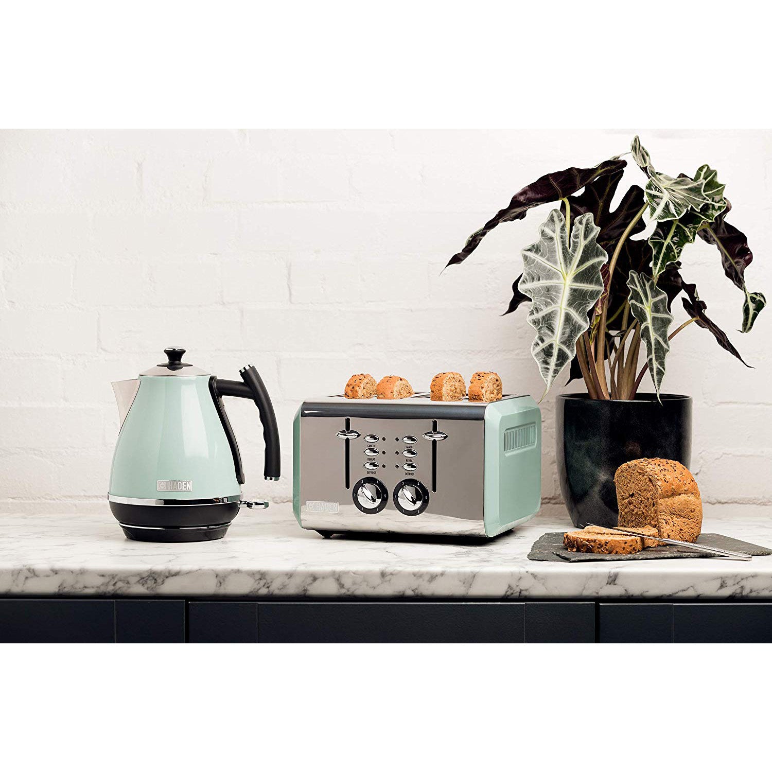 Haden Cotswold 1.7 Liter Stainless Steel Body Retro Electric Kettle, Sage Green