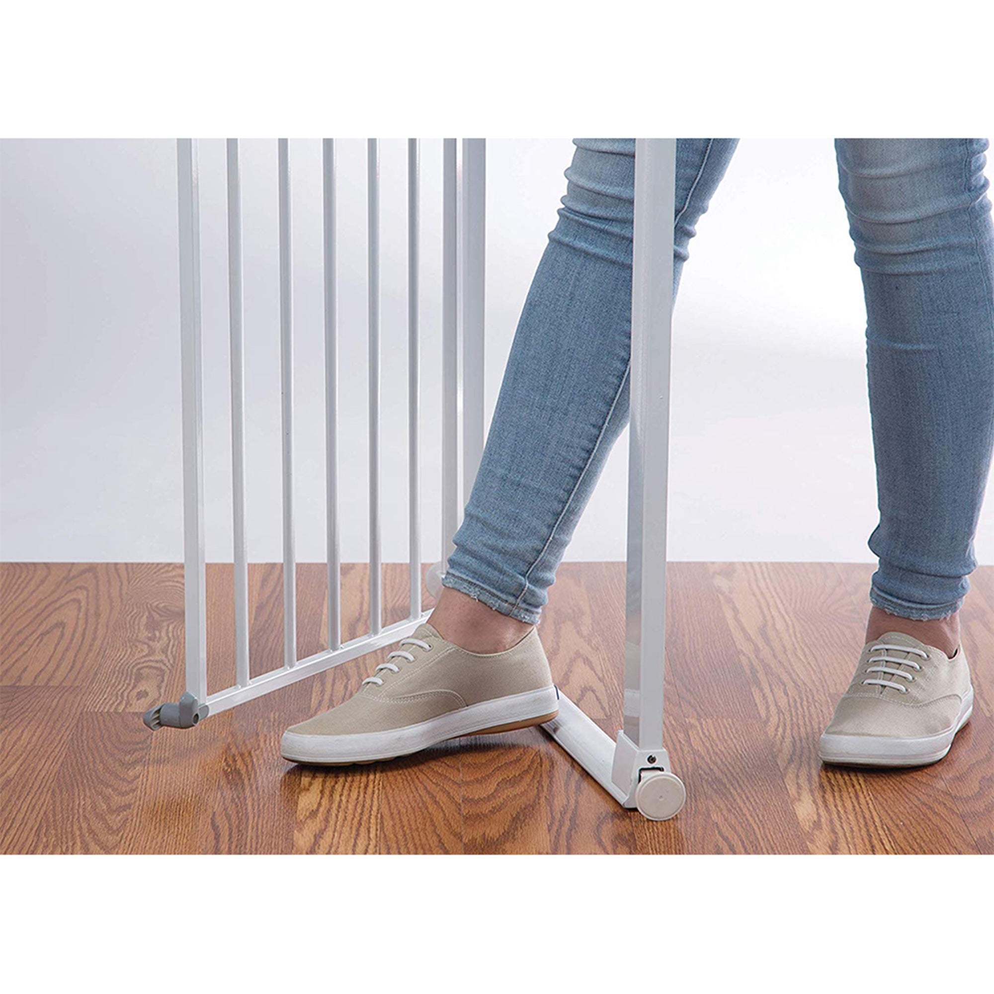 Safety Flat Step Pressure Mounted Doorway Stairway Baby Safety Gate, (Open Box) - VMInnovations