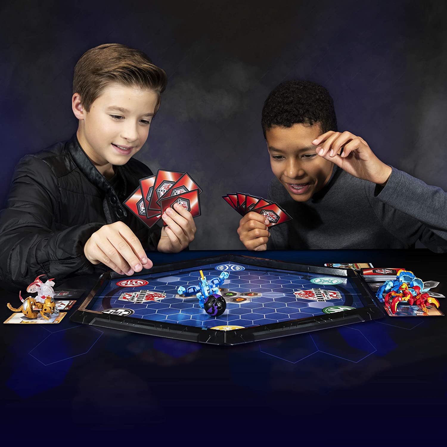 Bakugan 3-Inch Tall Collectible Transforming Howlkor Creature for Ages 6 & Up