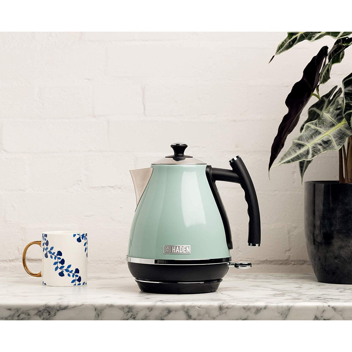 Haden Stainless Steel Retro Toaster & 1.7 Liter Stainless Steel Electric Kettle