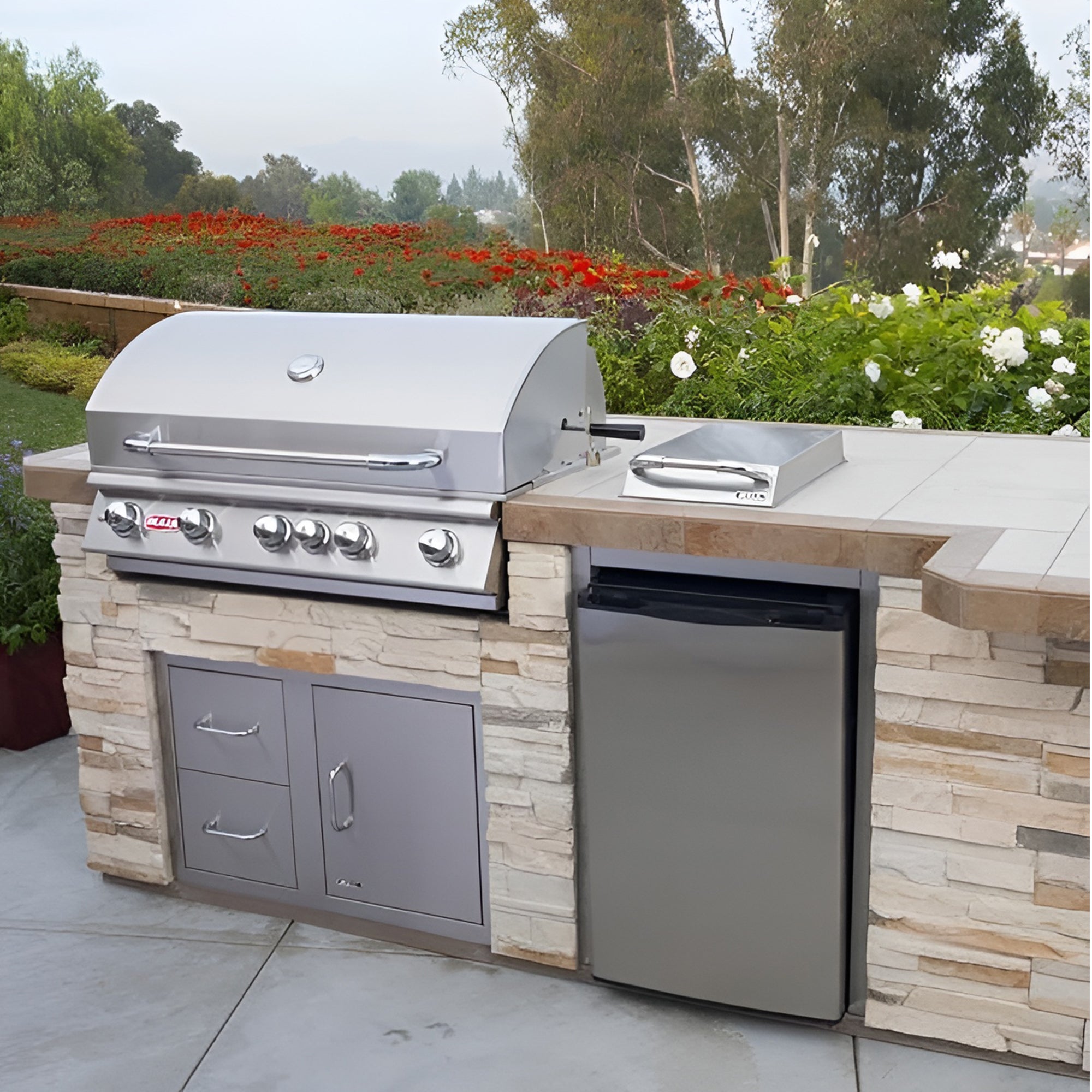 Bull Outdoor Products Outdoor Kitchen Refrigerator, Stainless Steel (Defective)
