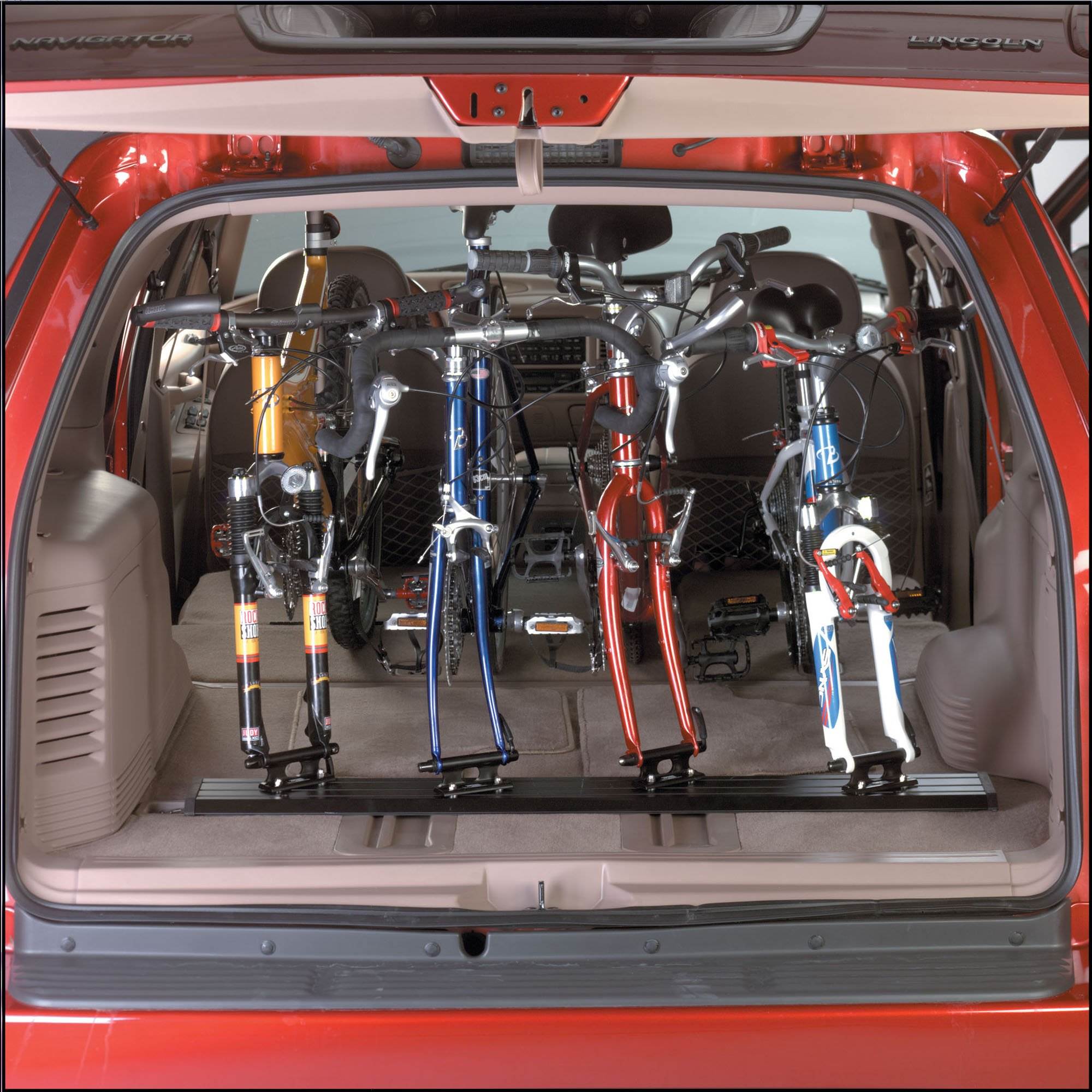 Saris Traps 35" Triple Track Inside SUV Van Truck Vehicle 4 Bike Fork Rack(Used)