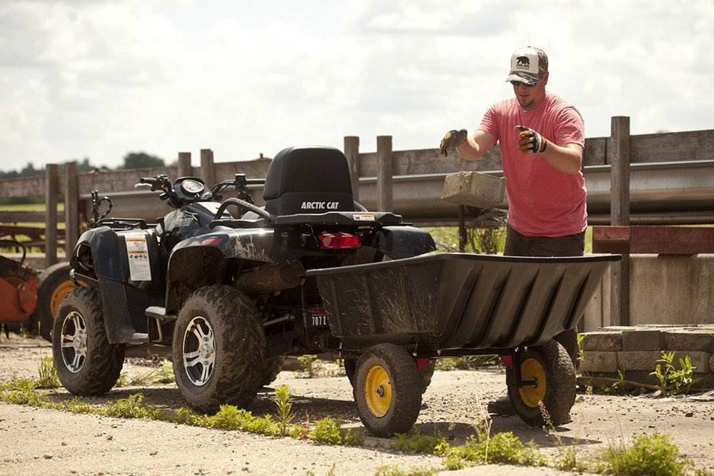 Polar Trailer LG10 Outdoor Yard Lawn and Garden 10 Cu Ft Heavy Duty Cart (Used)