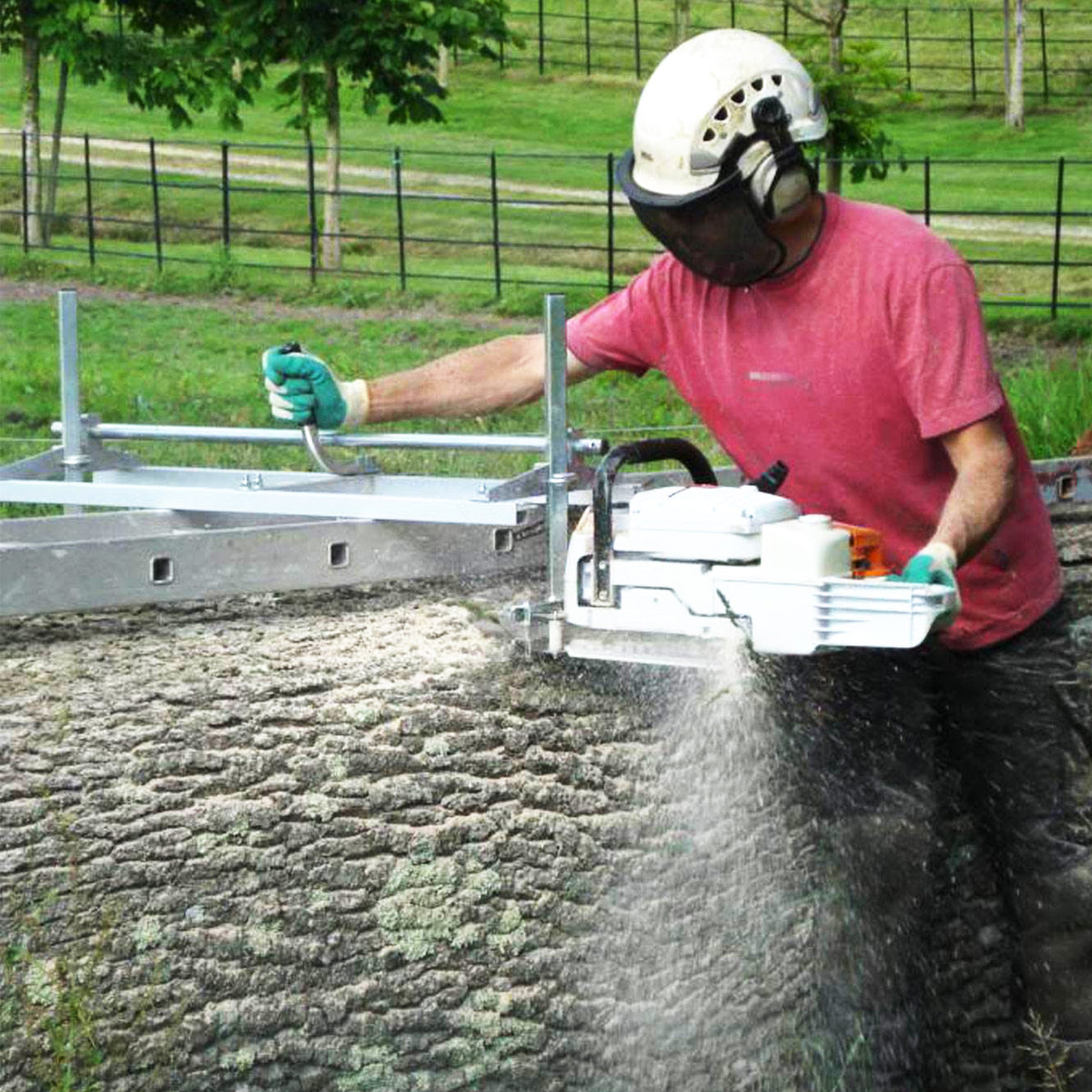 Timber Tuff 24" Portable Chainsaw Lumber Planking & Log Milling Saw Mill (Used)