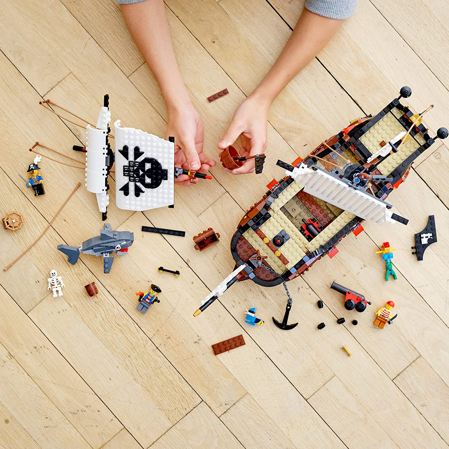 LEGO Creator 31109 Pirate Ship 1264 Piece Set Block Building Set w/ Minifigures - VMInnovations