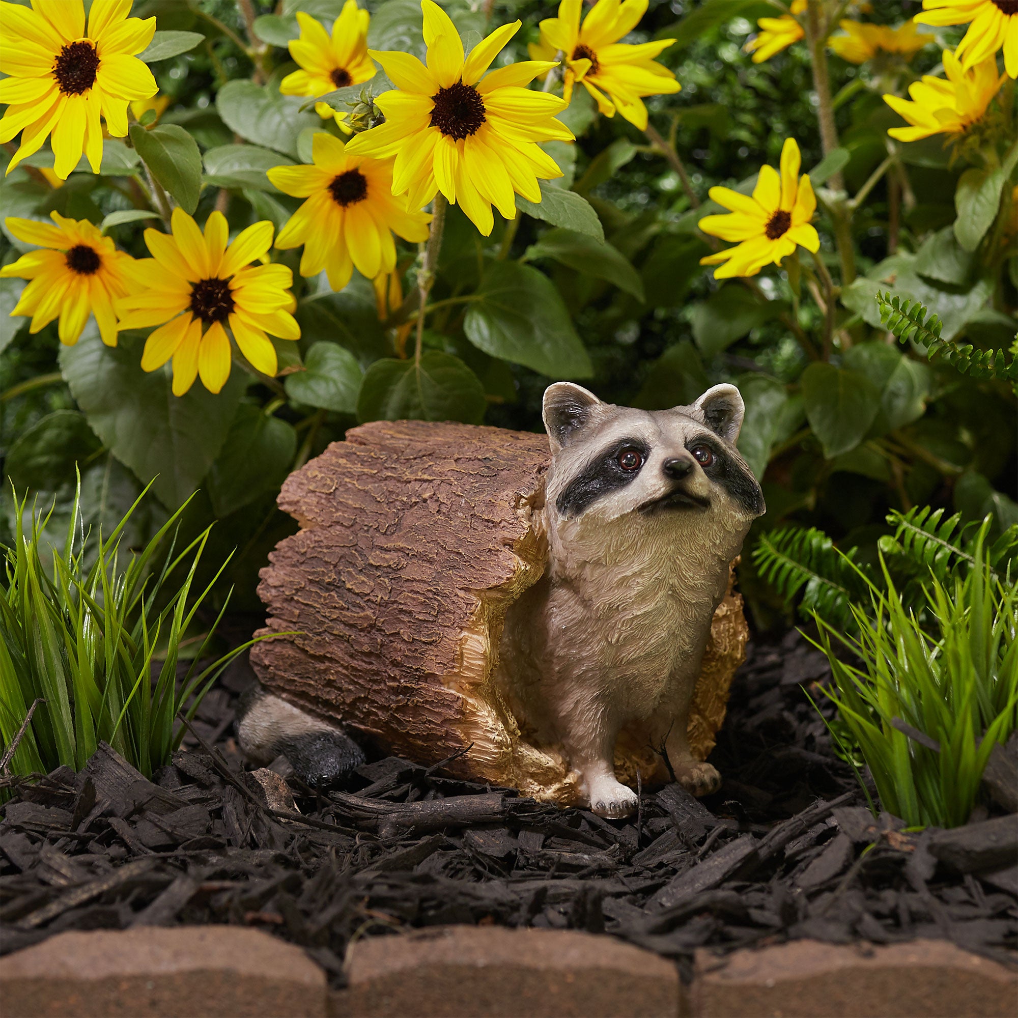Design Toscano Bandit the Raccoon Animal Garden Patio Ornament Statue (Open Box) - VMInnovations