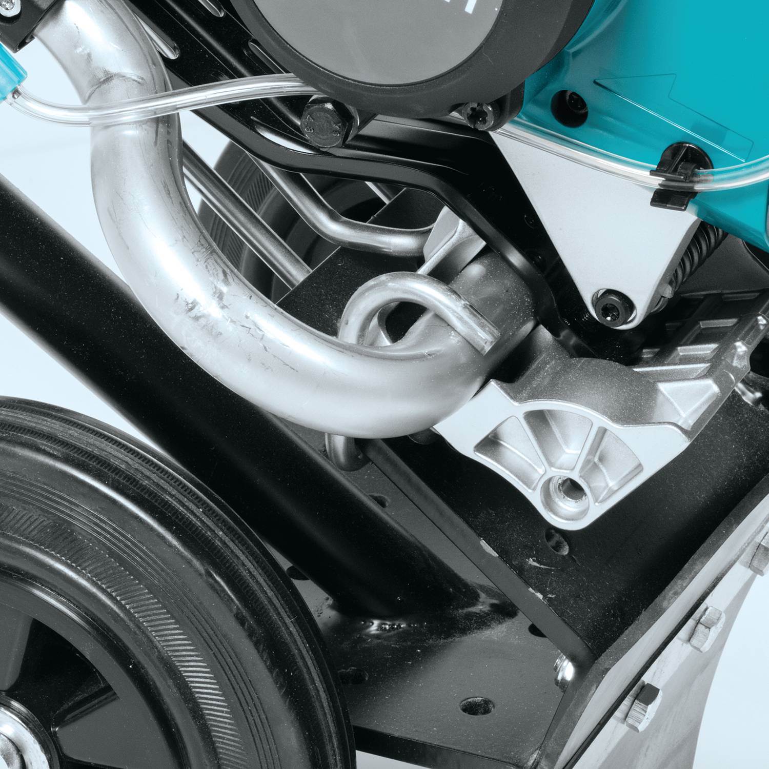 Makita DT4000 Power Cutter Dolly with 4.2 Gallon Water Supply Tank Attachment
