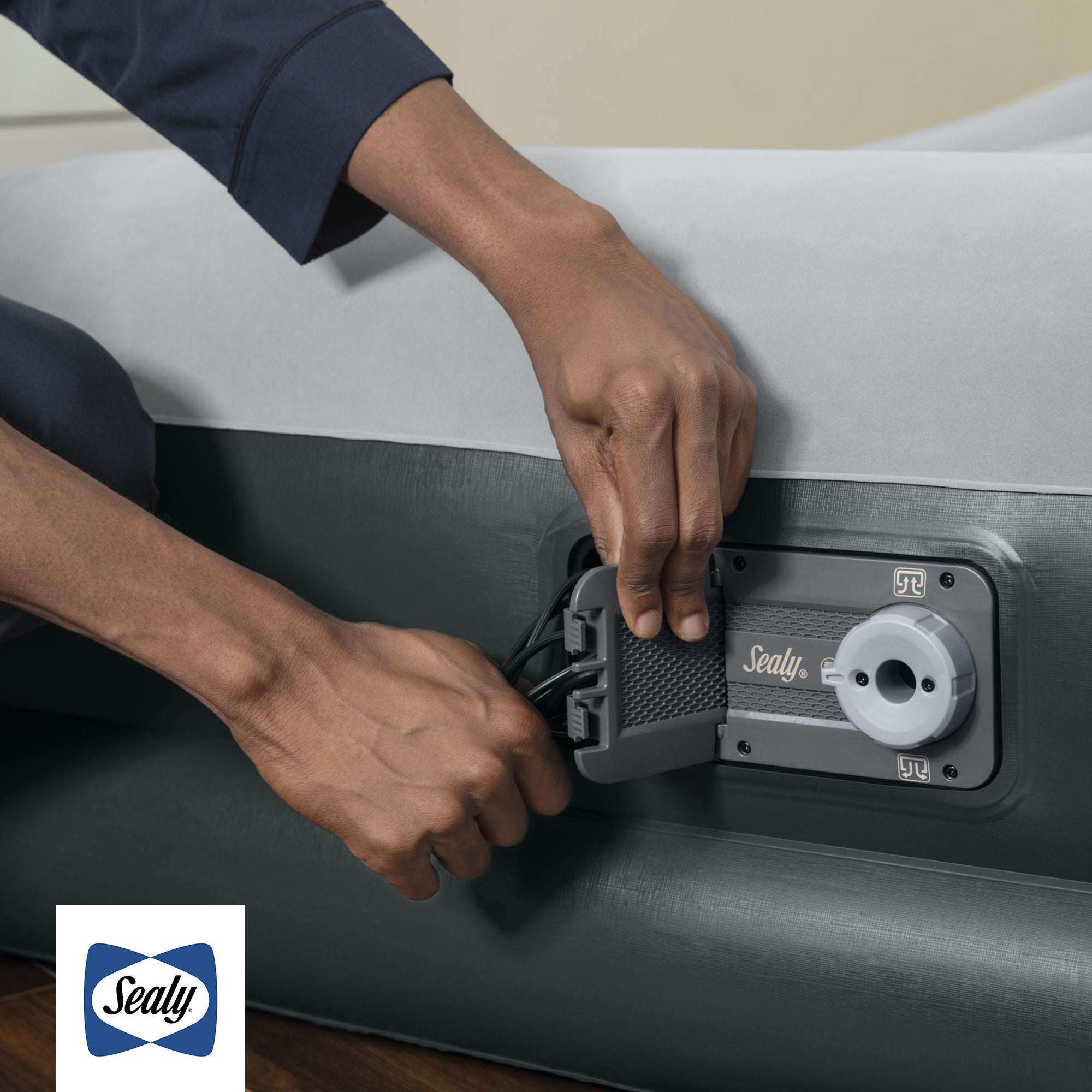 Sealy 16 Inch Inflatable Mattress Queen Airbed w/ Built-In AC Air Pump (Used) - VMInnovations