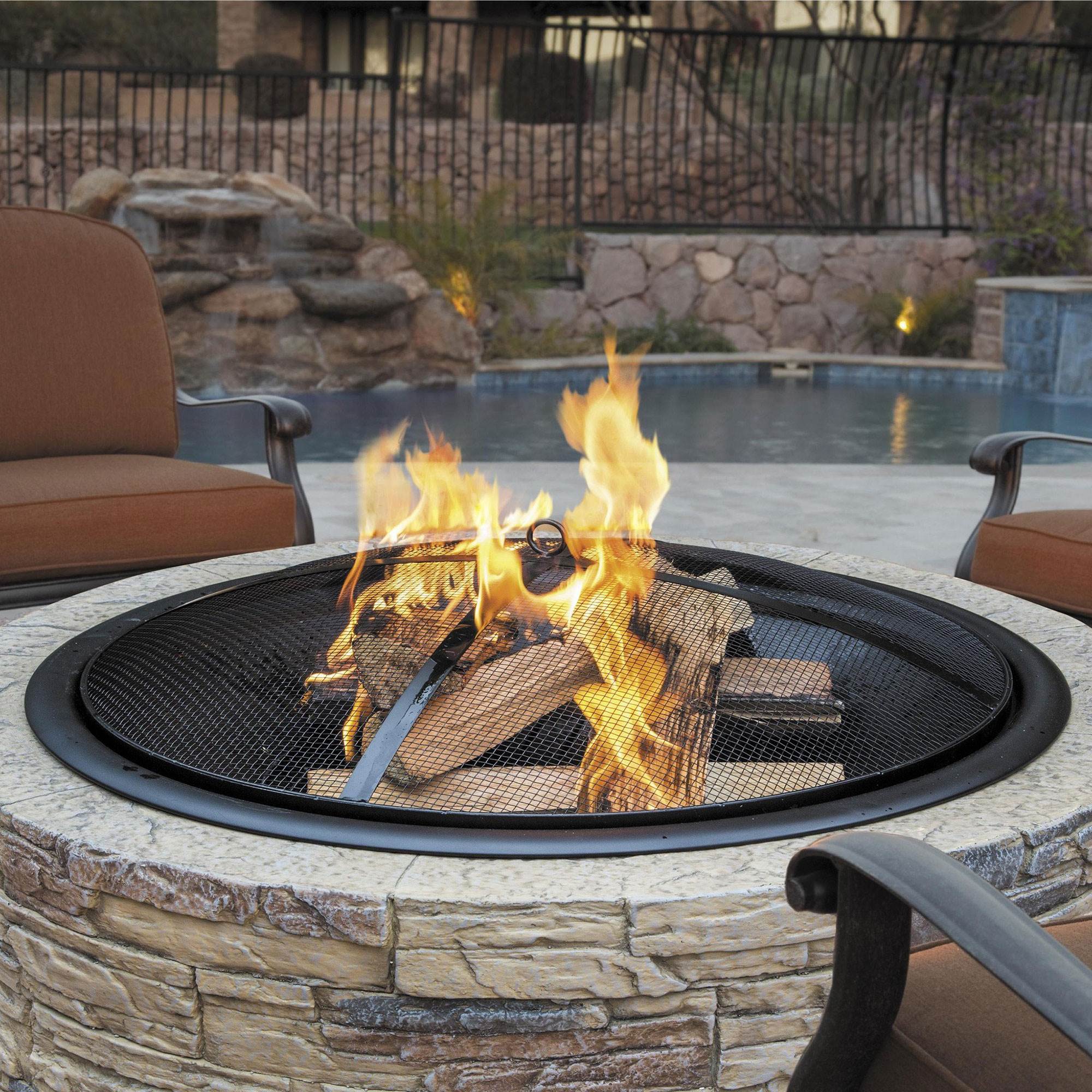 Sun Joe SJFP35-STN 35 Inch Outdoor Cast Stone Fire Pit w/ Screen, Natural Stone