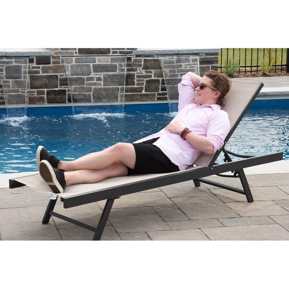 Vivere Aluminum Urban Sun Lounger Backyard Outdoor Patio Chair, Brown Cocoa