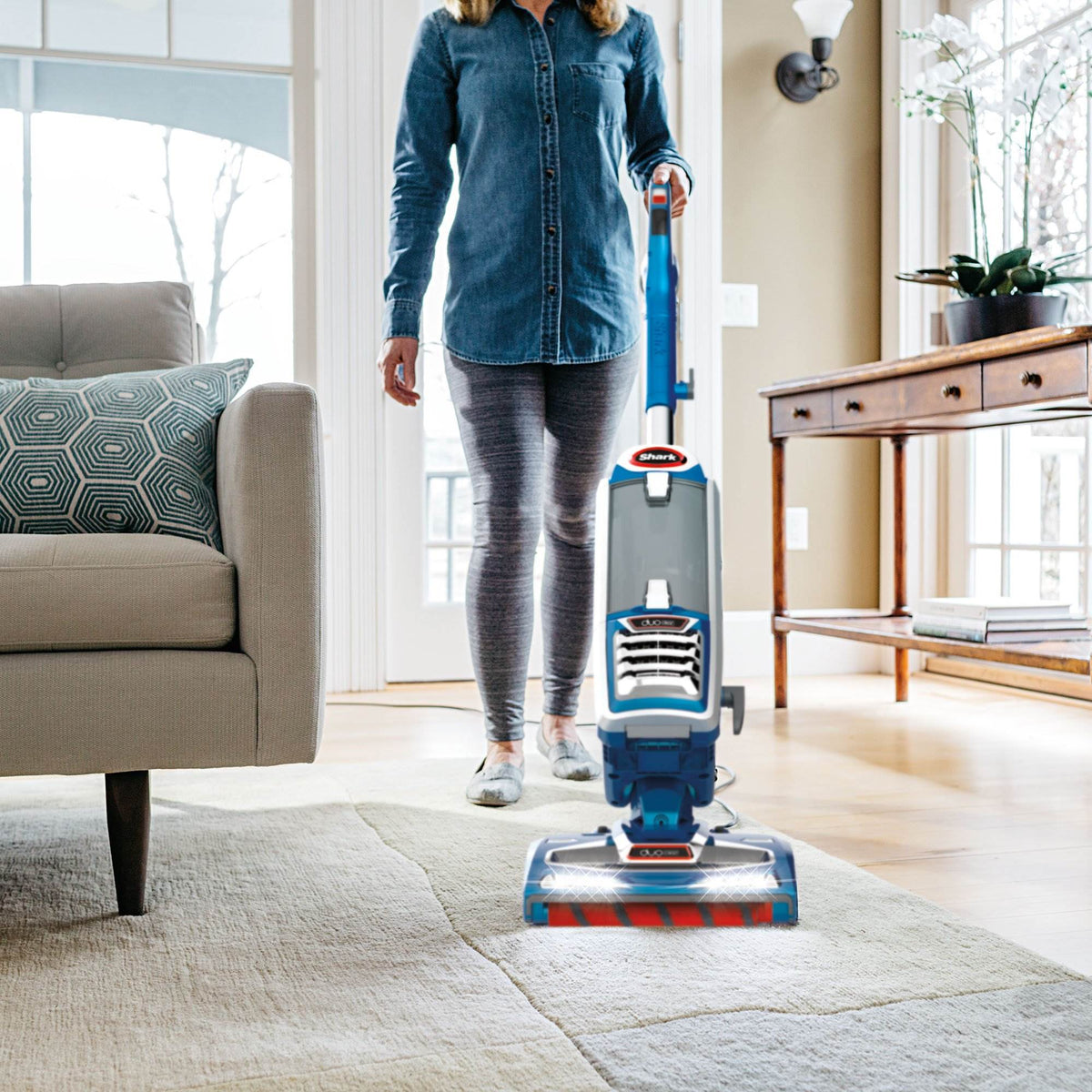 Shark DuoClean Powered Lift Away Speed Upright Vacuum (Refurbished) (Used)