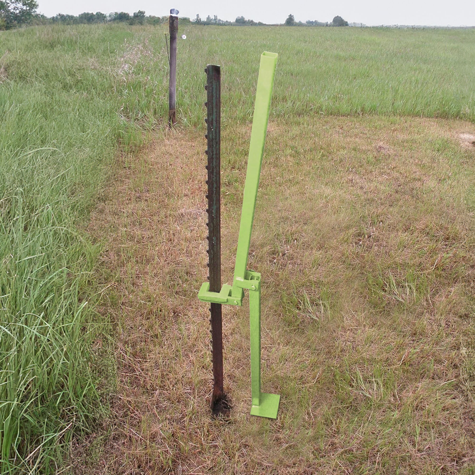 Field Tuff 17lb Lightweight Manual T Post Puller for Studded T Posts (Open Box) - VMInnovations