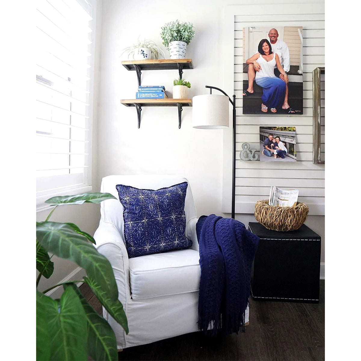Brightech Montage Standing Floor Smart Lamp with LED Light & Drum Shade, Black (For Parts)