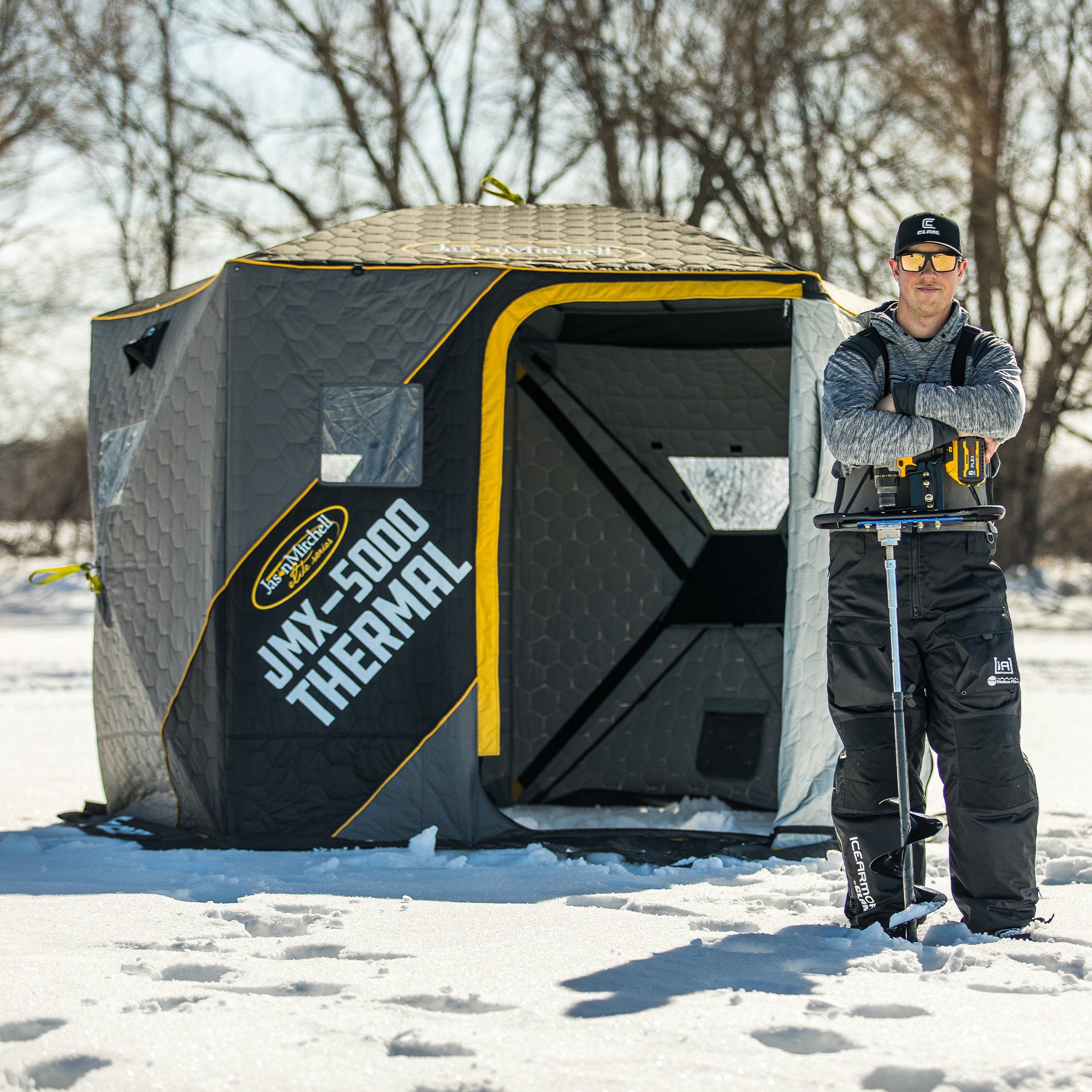 CLAM X5000 Portable 9 Ft 6 Person Ice Fishing Thermal Hub Shelter (Used) - VMInnovations