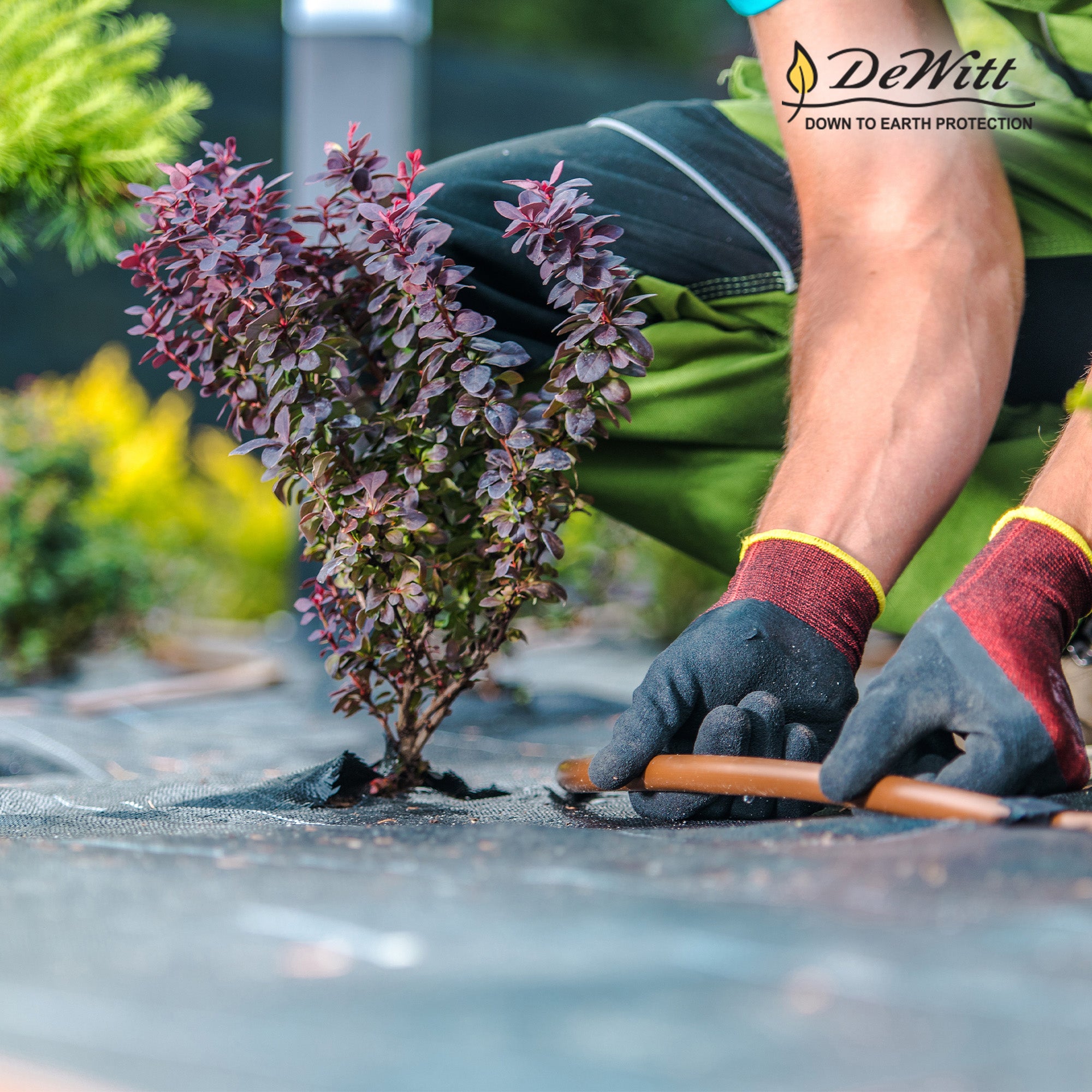 DeWitt Barrier Pro 3oz 4'x100' Weed Barrier Landscape Fabric Ground Cover(Used) - VMInnovations