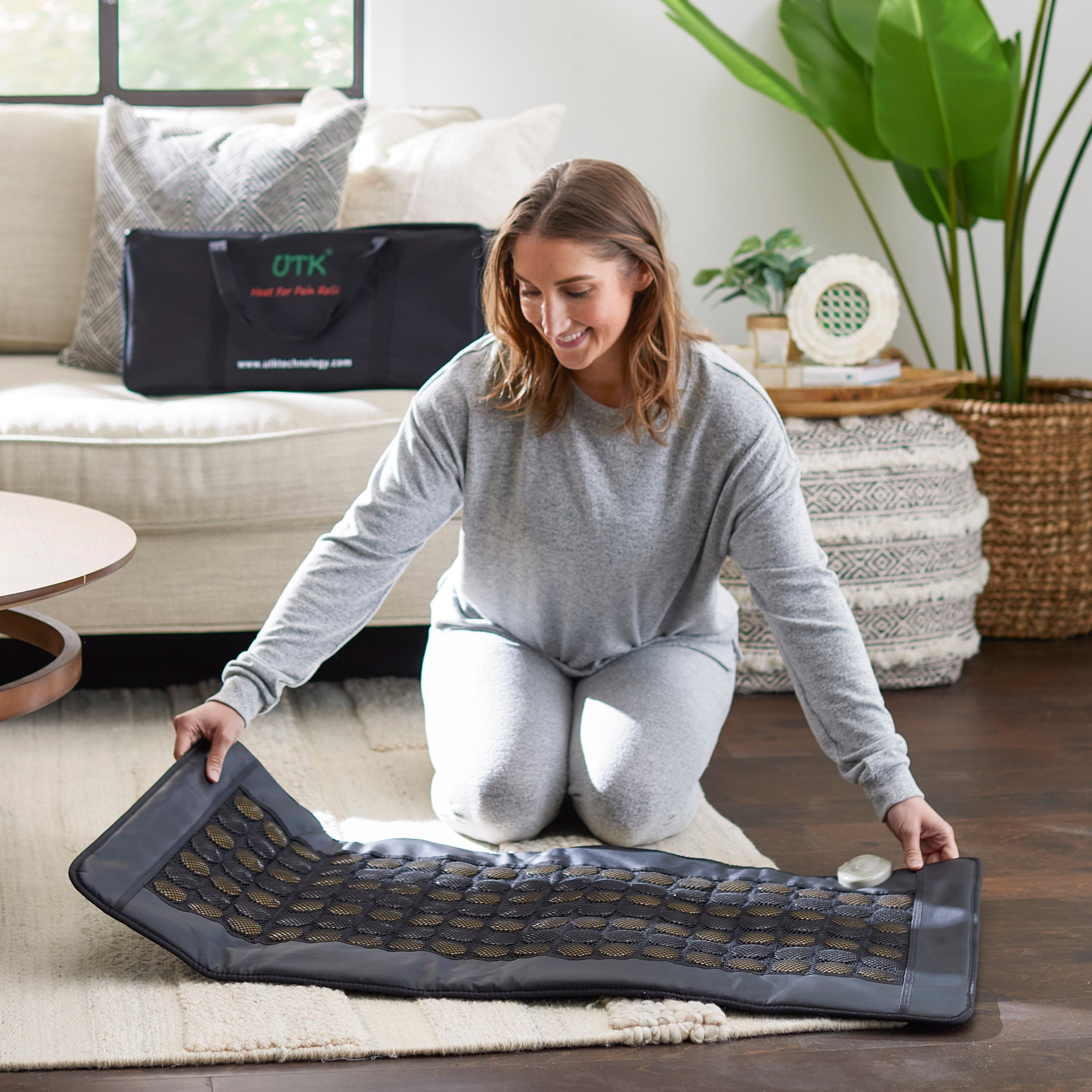 UTK 21 x 31 Tourmaline Stone Infrared Pain Relief Heating Mat w/Remote(Open Box) - VMInnovations