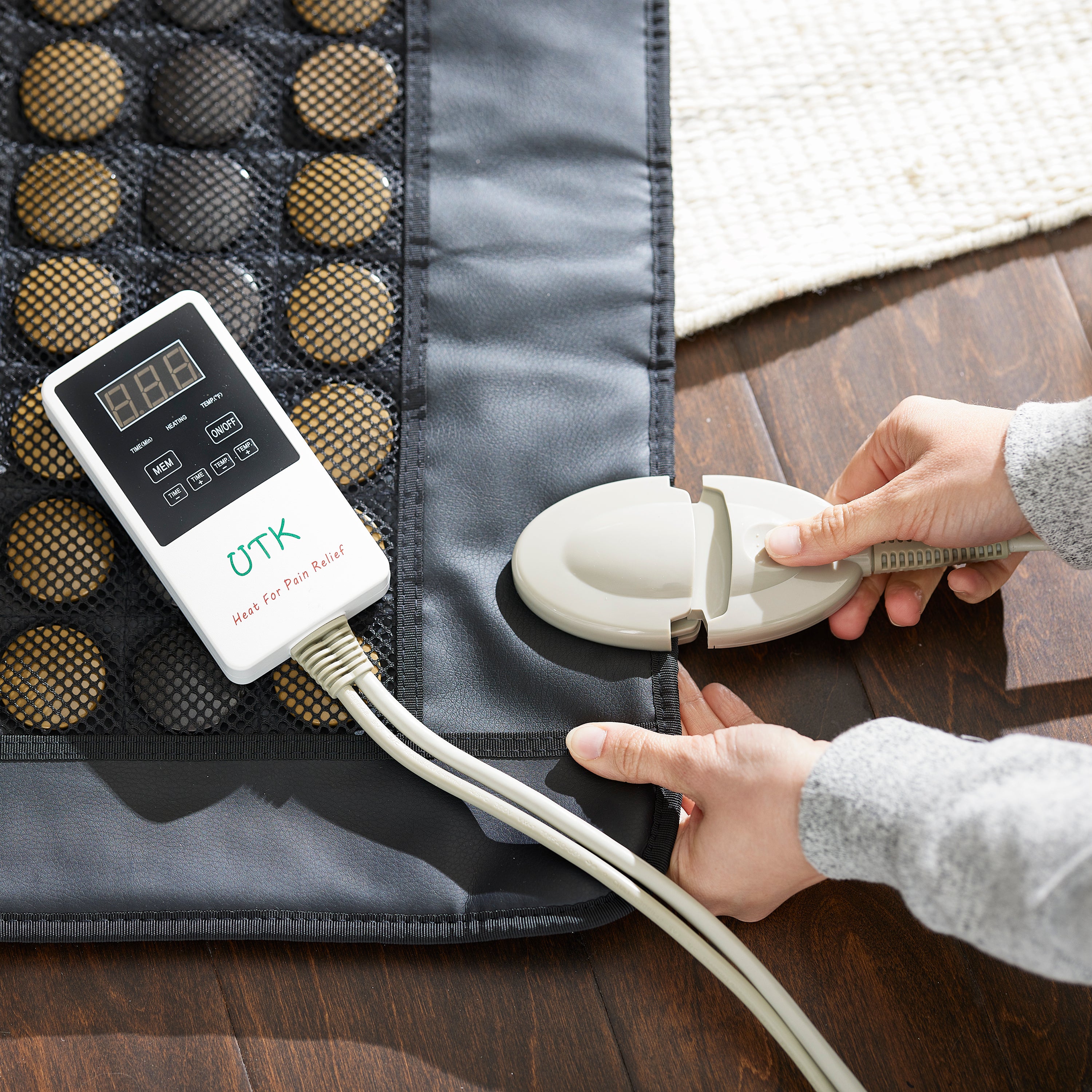 UTK 21 x 31 Tourmaline Stone Infrared Pain Relief Heating Mat w/Remote(Open Box) - VMInnovations