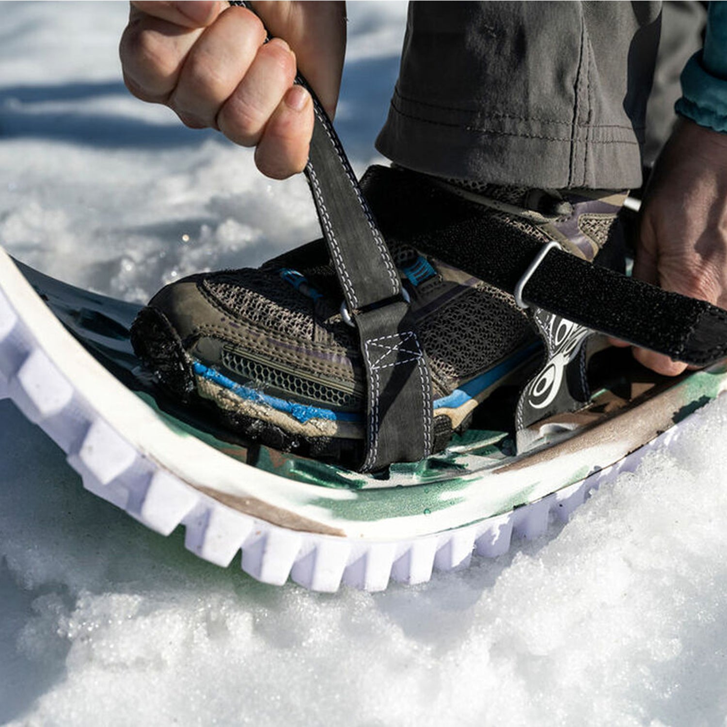 Crescent Moon Foam Deck Recreational Running Snowshoes for Adults, Camo (Used) - VMInnovations