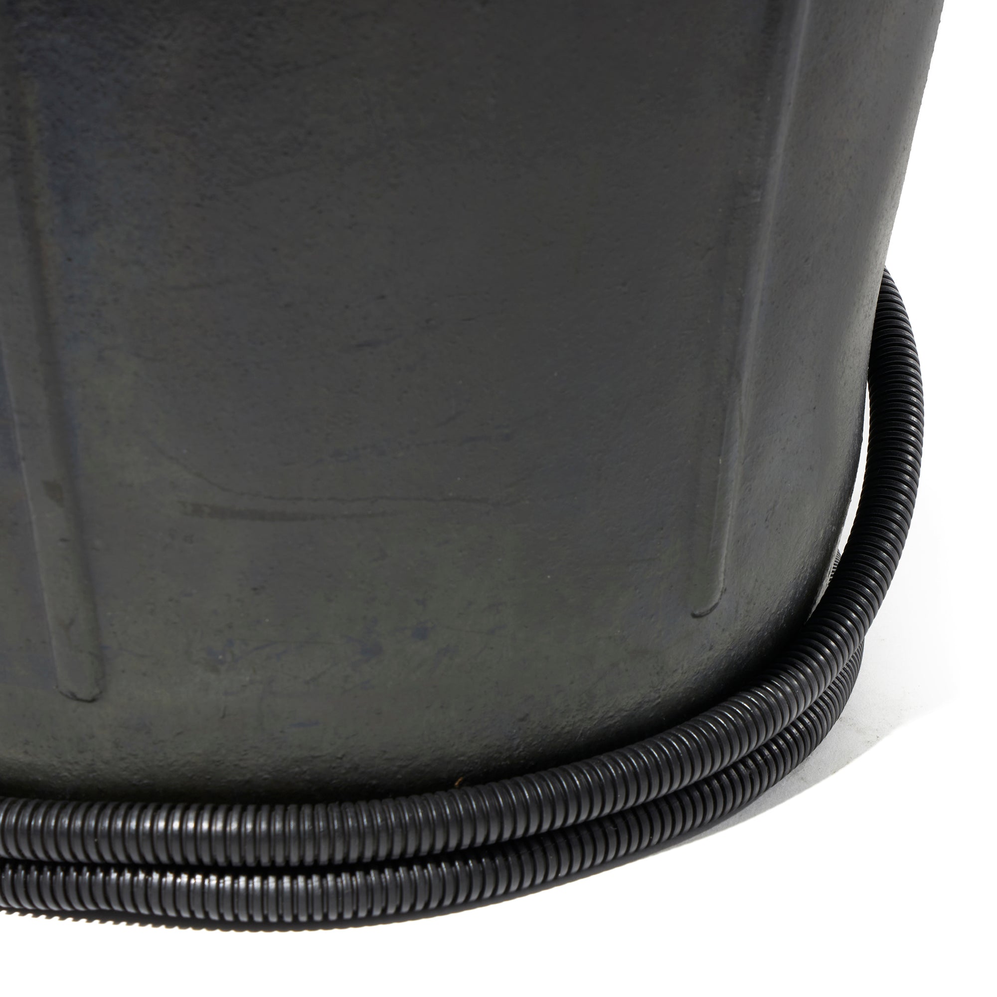 Farm Innovators 18 Qt Rubber Flat Back Heated Bucket w/ Guard, 90 Watt (2 Pack)