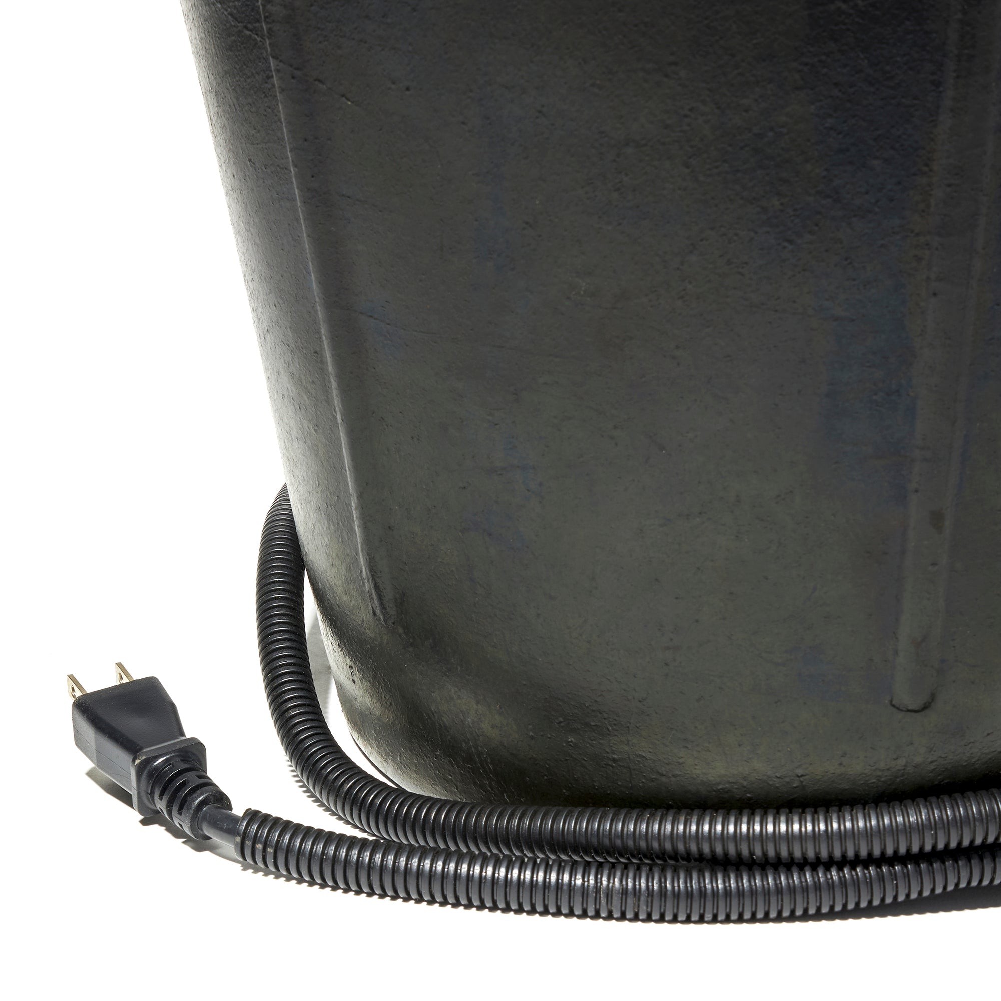 Farm Innovators 18 Qt Rubber Flat Back Heated Bucket w/ Guard, 90 Watt (4 Pack) - VMInnovations
