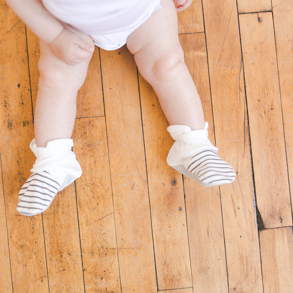 Goumikids Soft Organic Stay On Adjustable Baby Infant Booties, 6-12M Stripe Gray - VMInnovations
