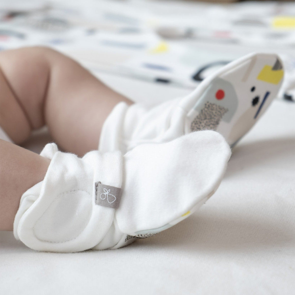 Goumikids 0-3M Soft Organic Stay On Baby Mitt & Bootie Newborn Bundle, 2 Pack - VMInnovations